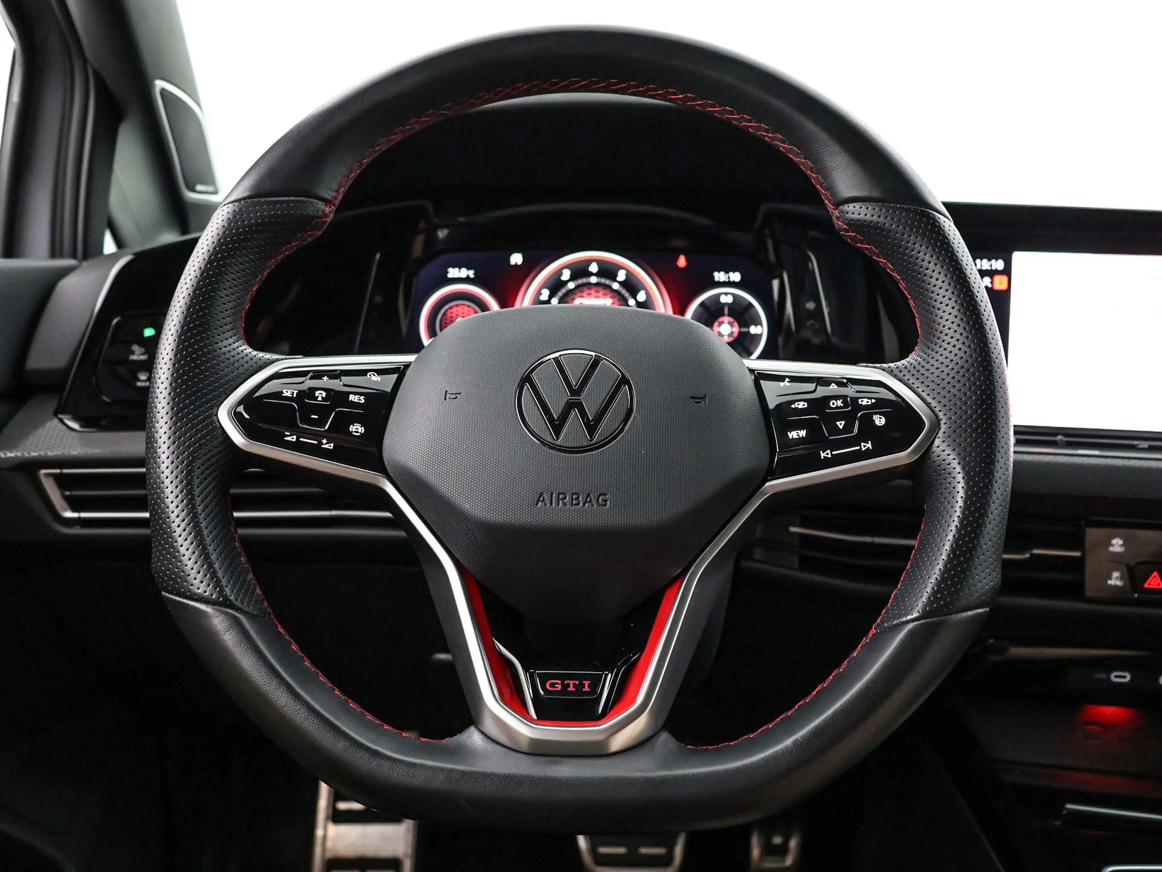 Volkswagen Golf GTI 2.0 TSI 300pk DSG Clubsport · Akrapovic · Camera · — photo 15