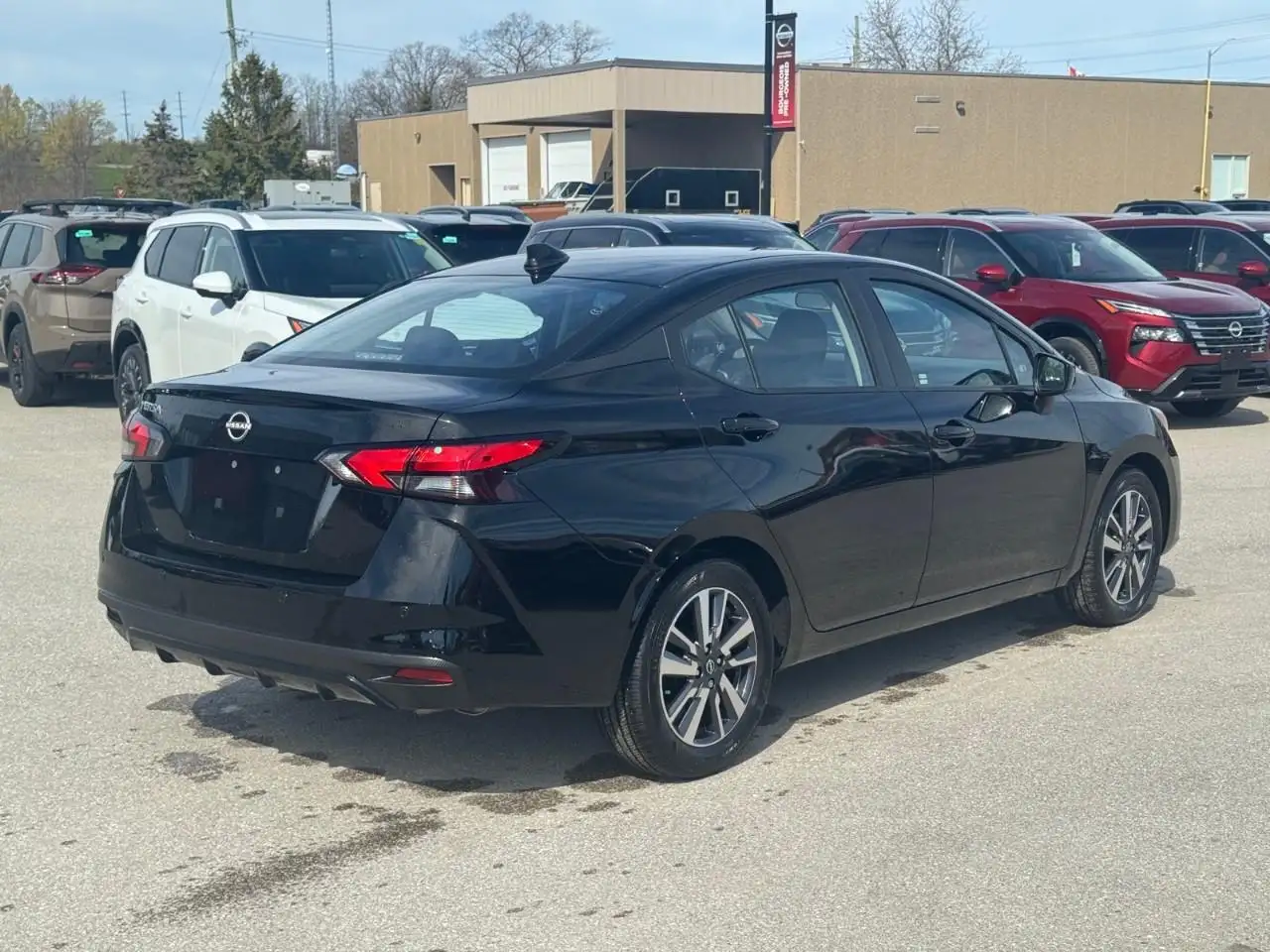 Nissan Versa снимка Nissan Versa