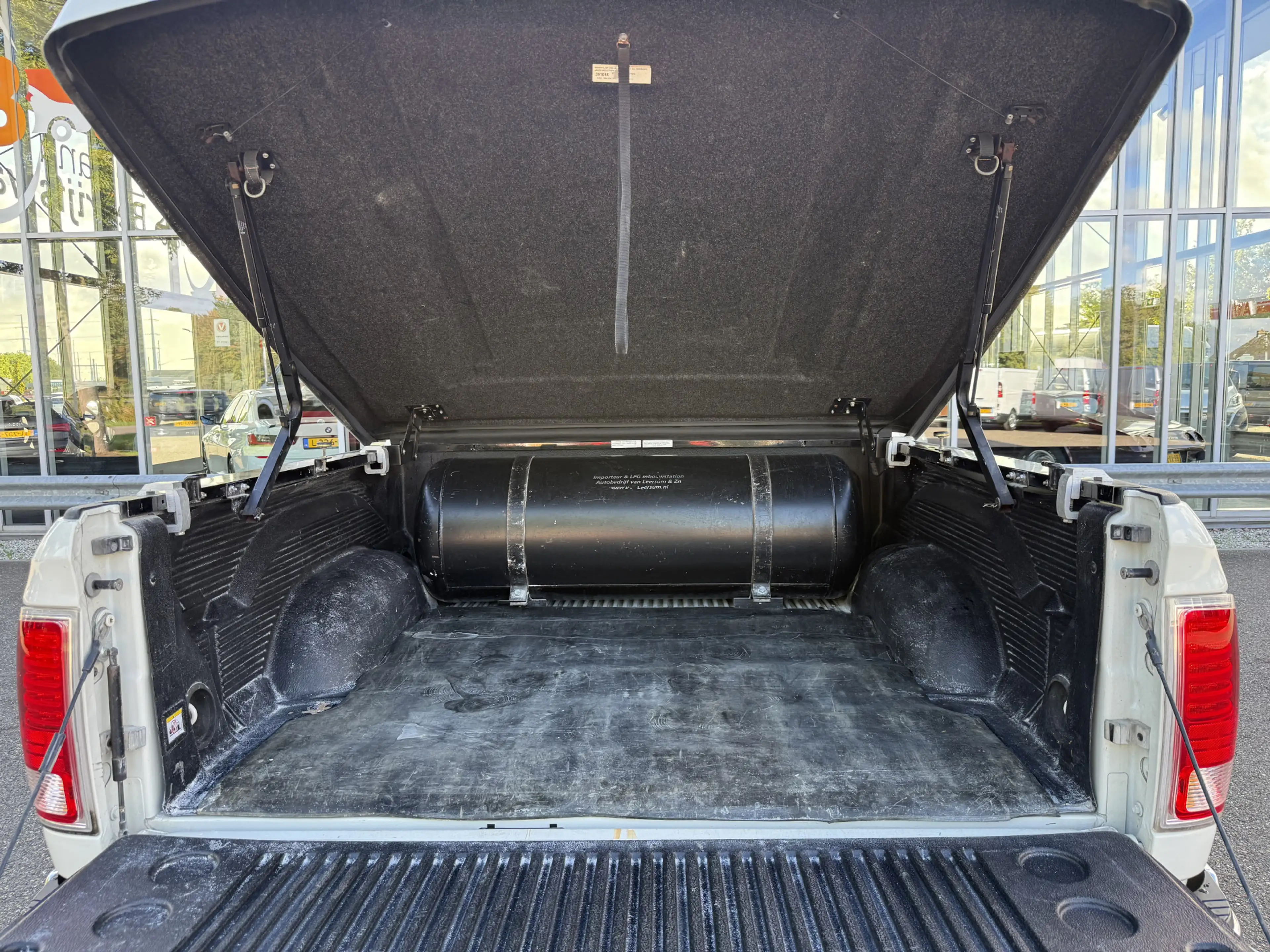 Dodge RAM 1500 5.7 V8 4x4 Quad Cab 6'4 Laramie | Lage Bijtel — photo 42