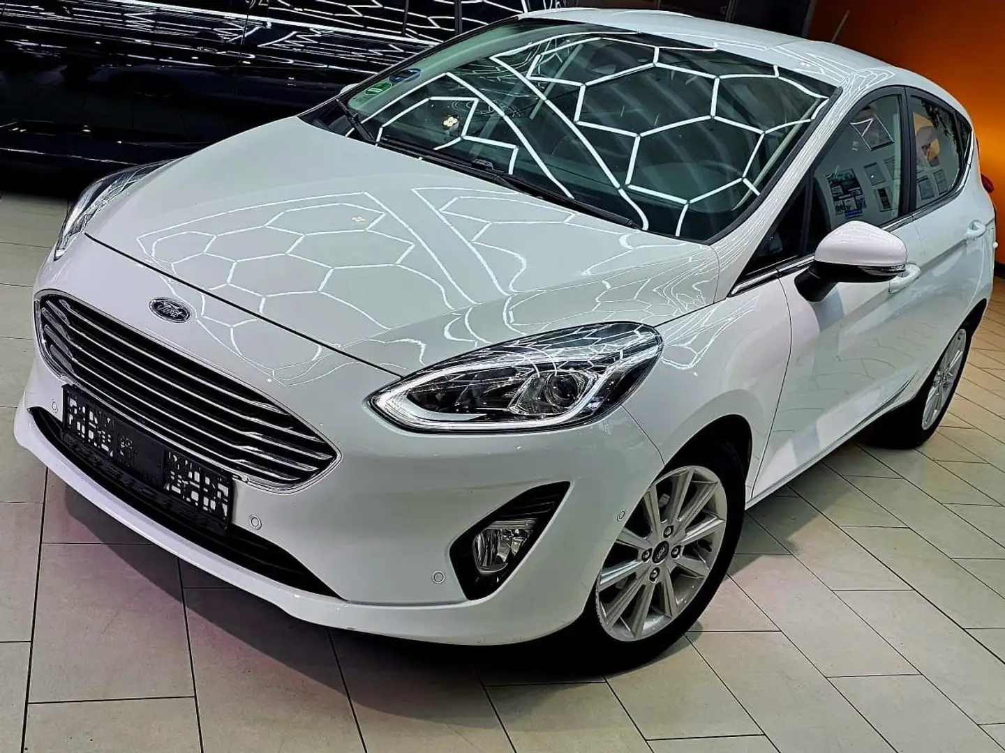 Ford Fiesta Titanium AUTOMATIK KAMERA NAVI 5XTÜR Blanco - 2