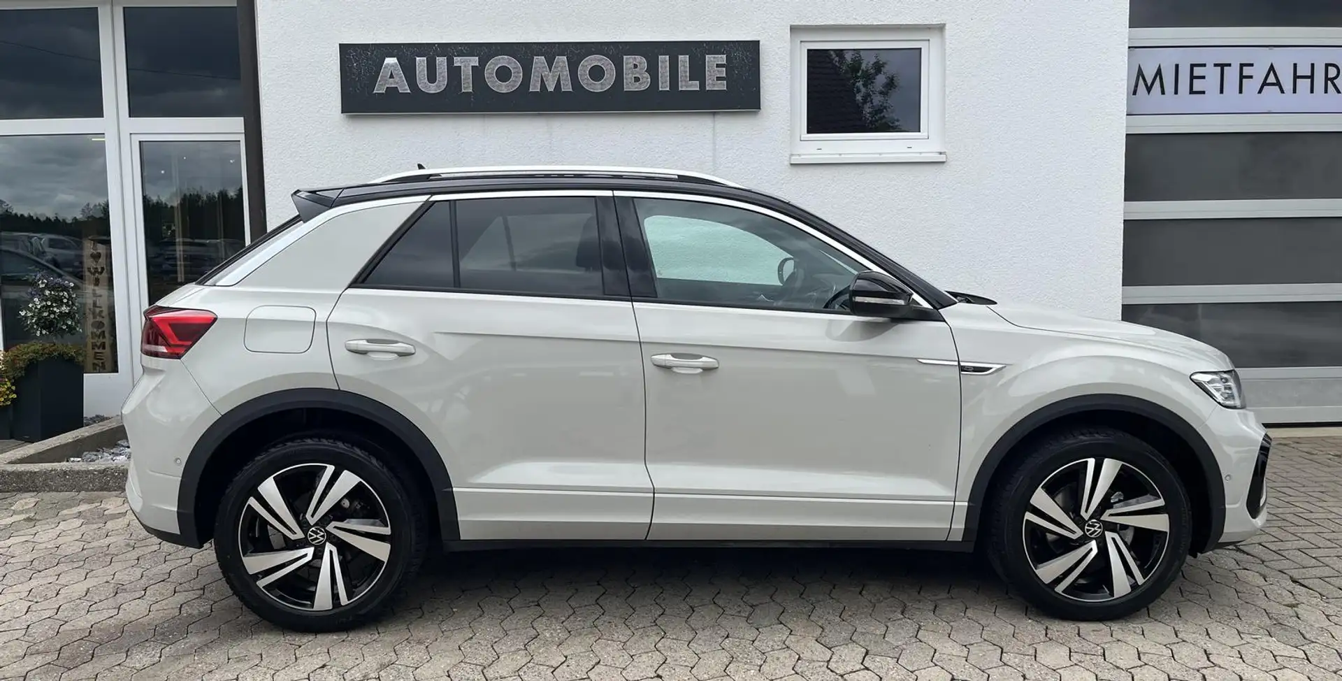 Volkswagen T-Roc R-Line 1.5 TSI DSG LED ACC KAMERA TOT-WINK Grau - 2