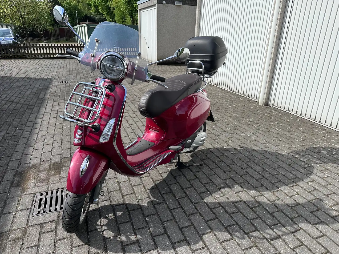 Vespa 125 Primavera Rouge - 1