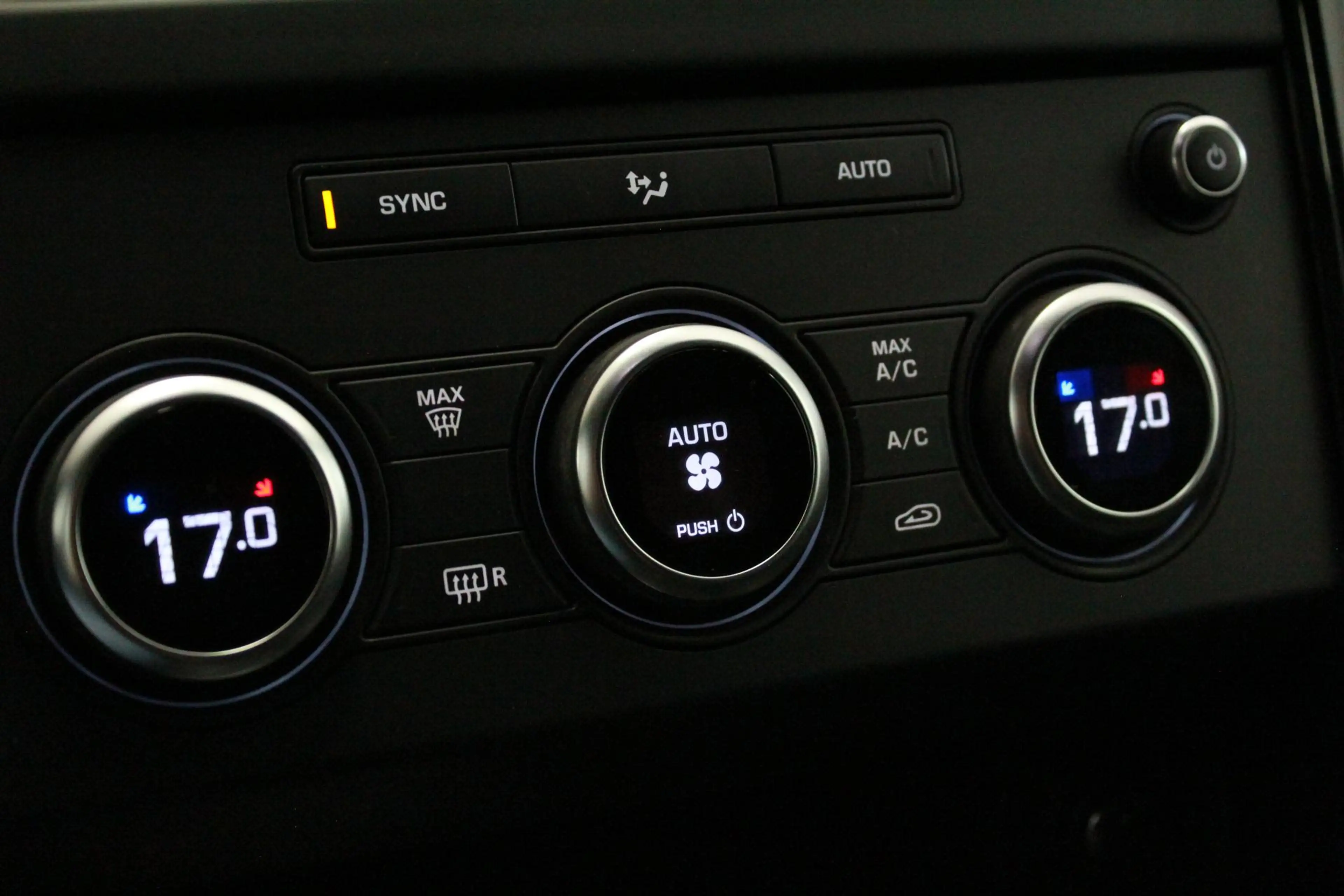 Land Rover Discovery 2.0 Td4 S | NL-AUTO+N.A.P! | CLIMA | 4X4 | CRUISE — photo 27