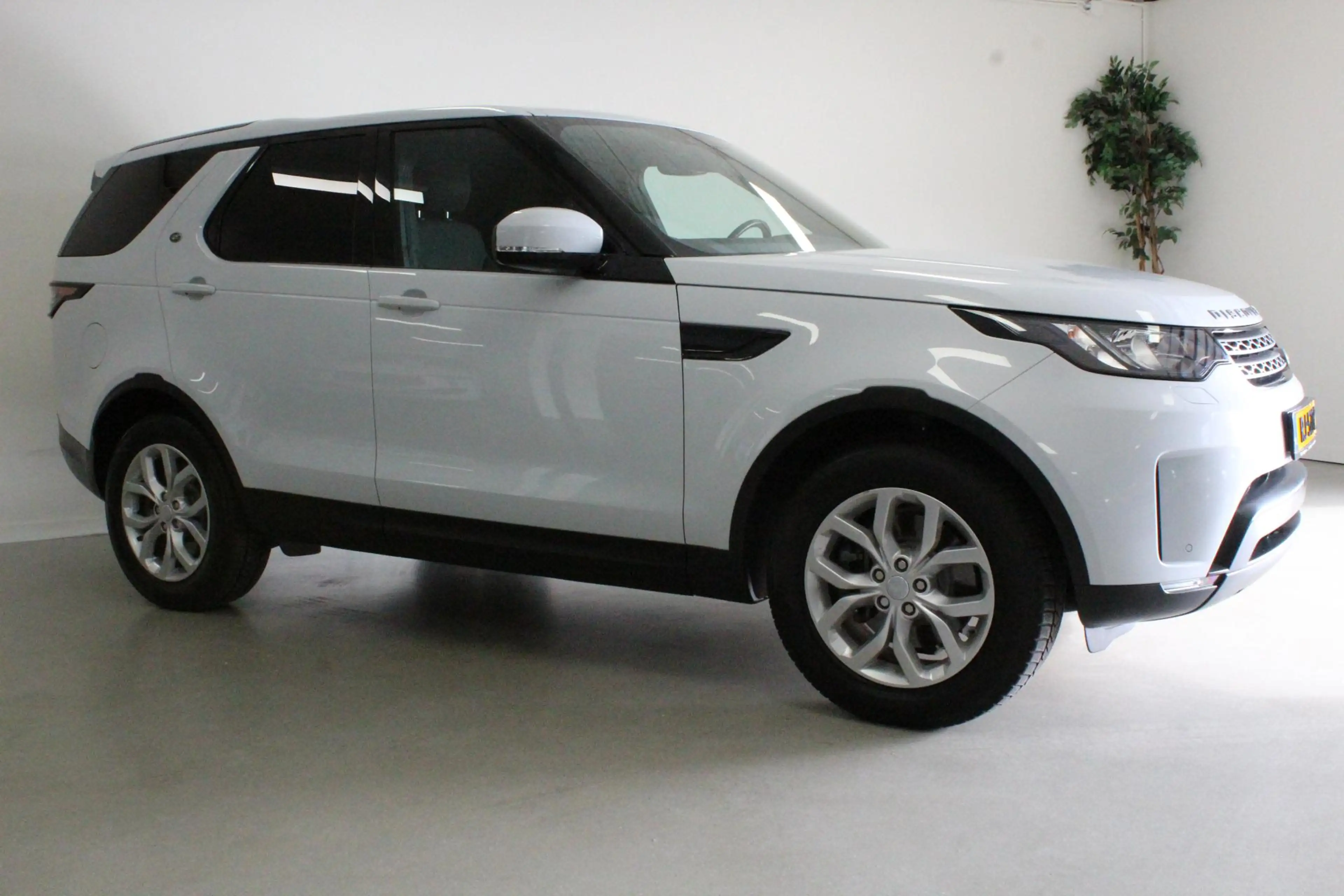 Land Rover Discovery 2.0 Td4 S | NL-AUTO+N.A.P! | CLIMA | 4X4 | CRUISE — photo 2