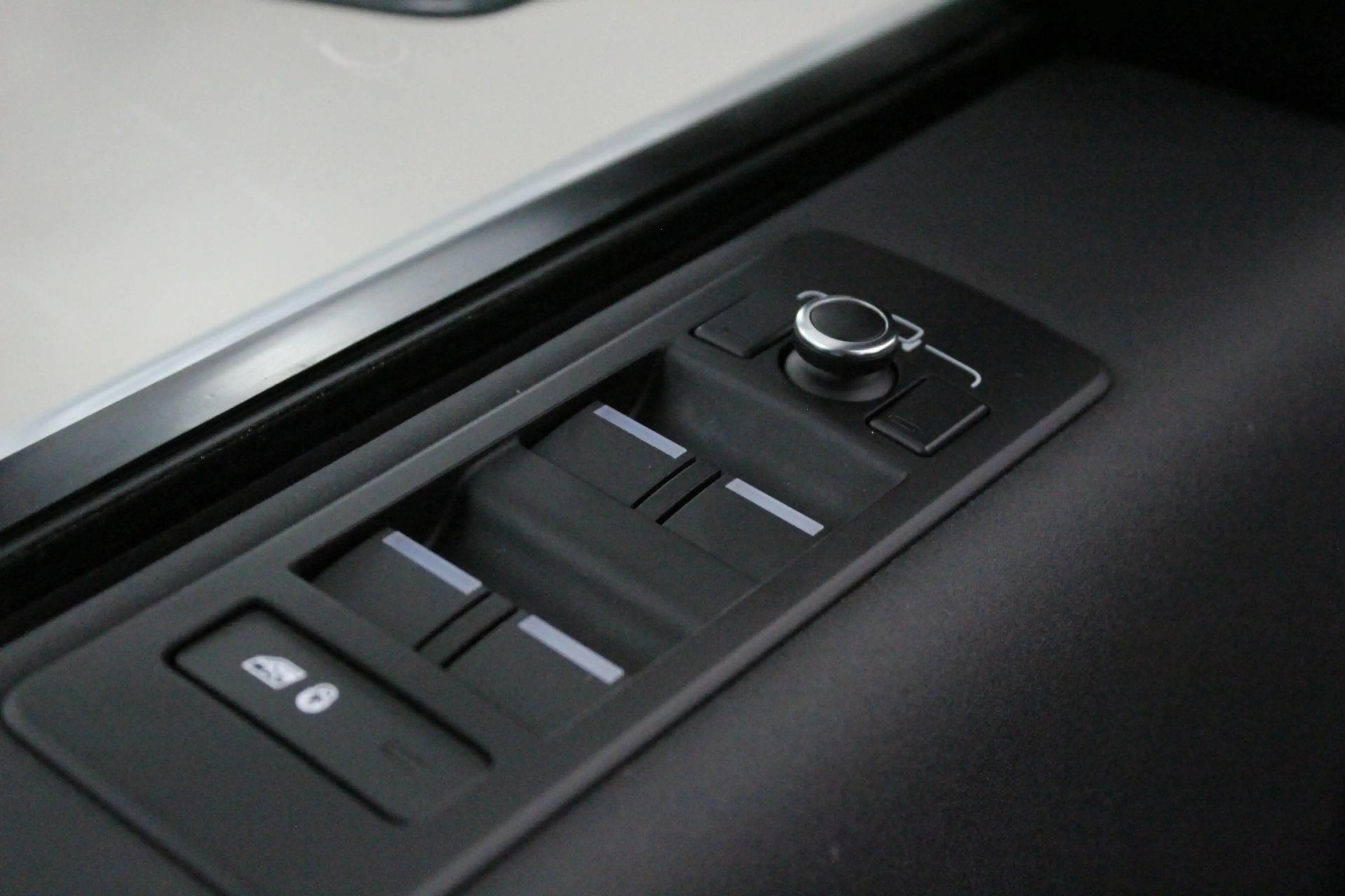 Land Rover Discovery 2.0 Td4 S | NL-AUTO+N.A.P! | CLIMA | 4X4 | CRUISE — photo 31