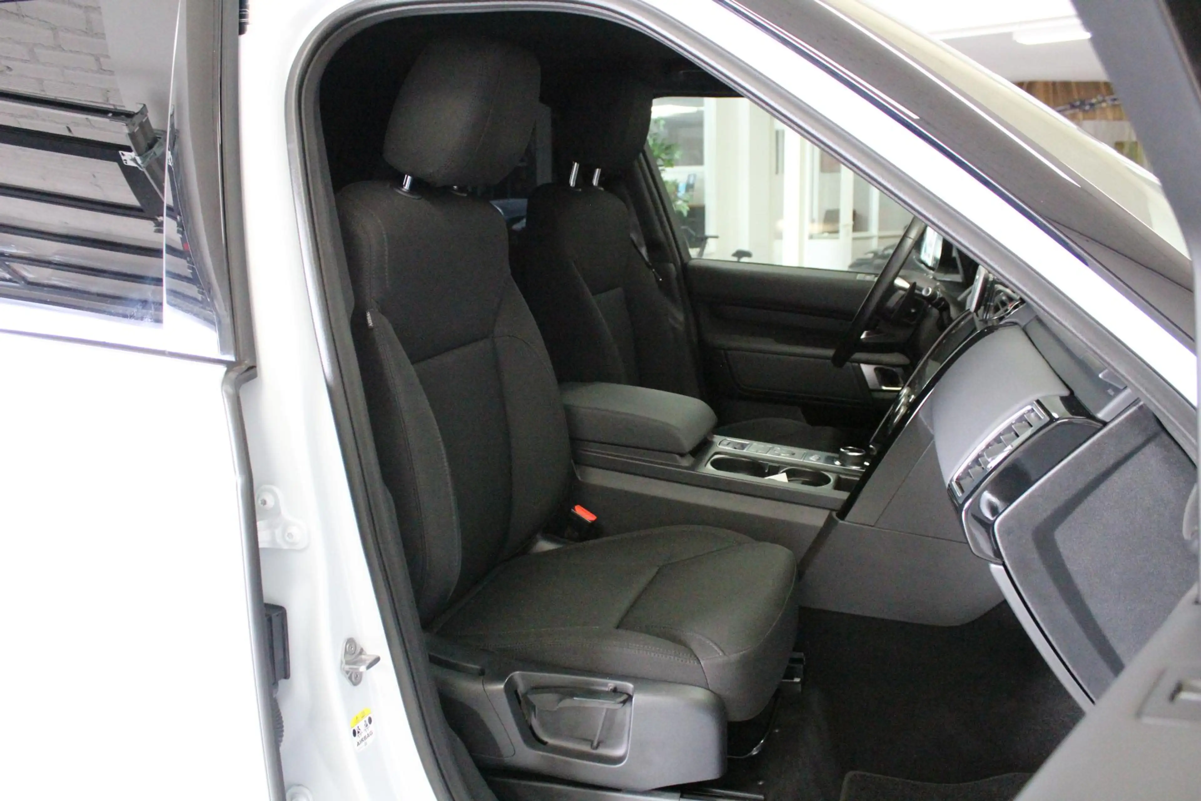 Land Rover Discovery 2.0 Td4 S | NL-AUTO+N.A.P! | CLIMA | 4X4 | CRUISE — photo 17
