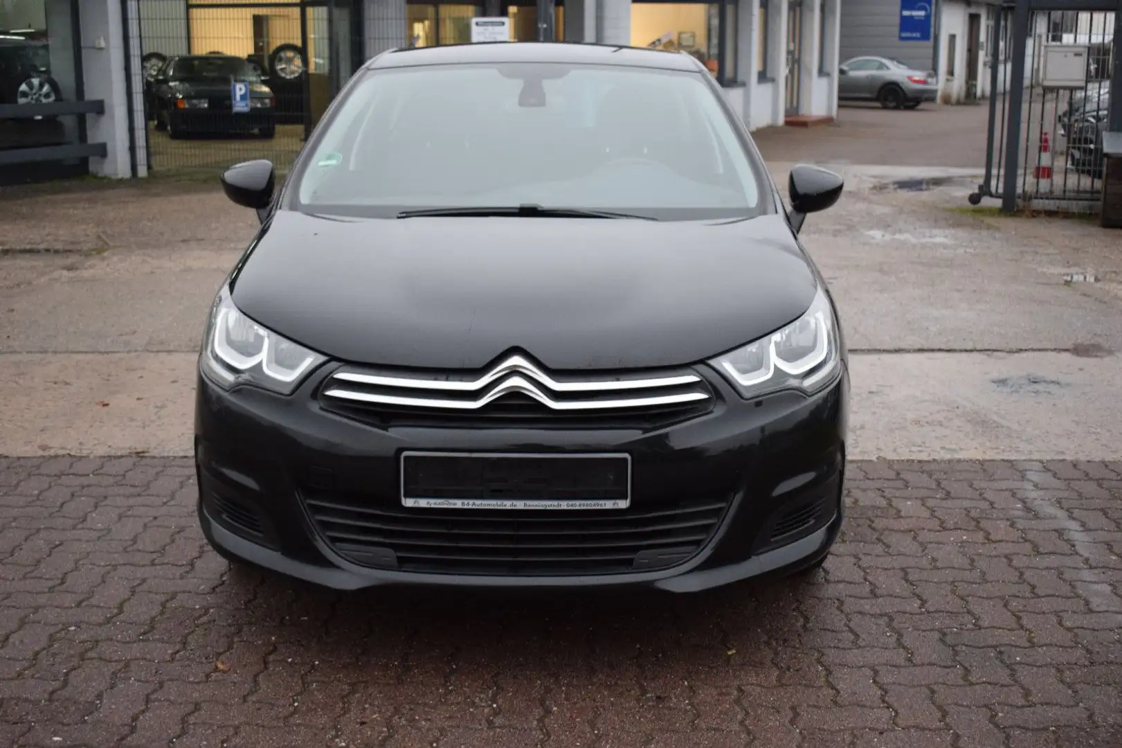 Citroen C4 Lim. Tendance *SCHECKHEFT*1.HAND*NAVI*ALLWETT Schwarz - 2