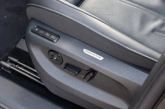 Volkswagen Tiguan view 14