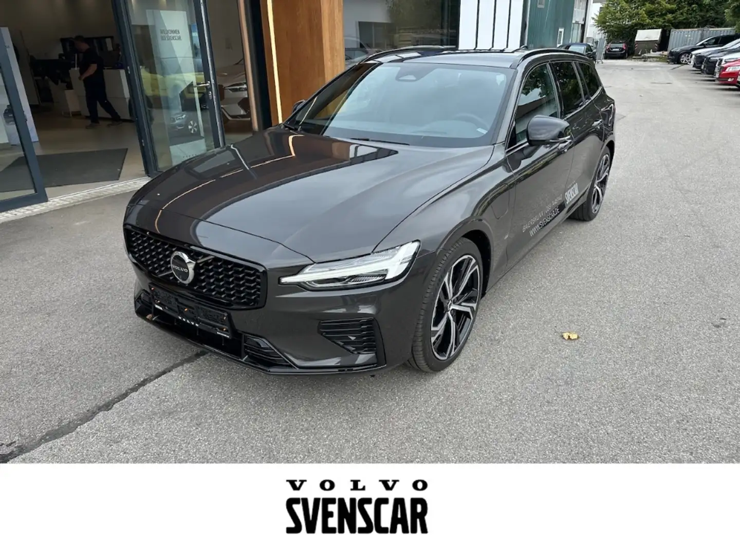 Volvo V60 T6 Plus Dark Recharge Plug-In Hybrid AWD Twin Engi Gris - 1