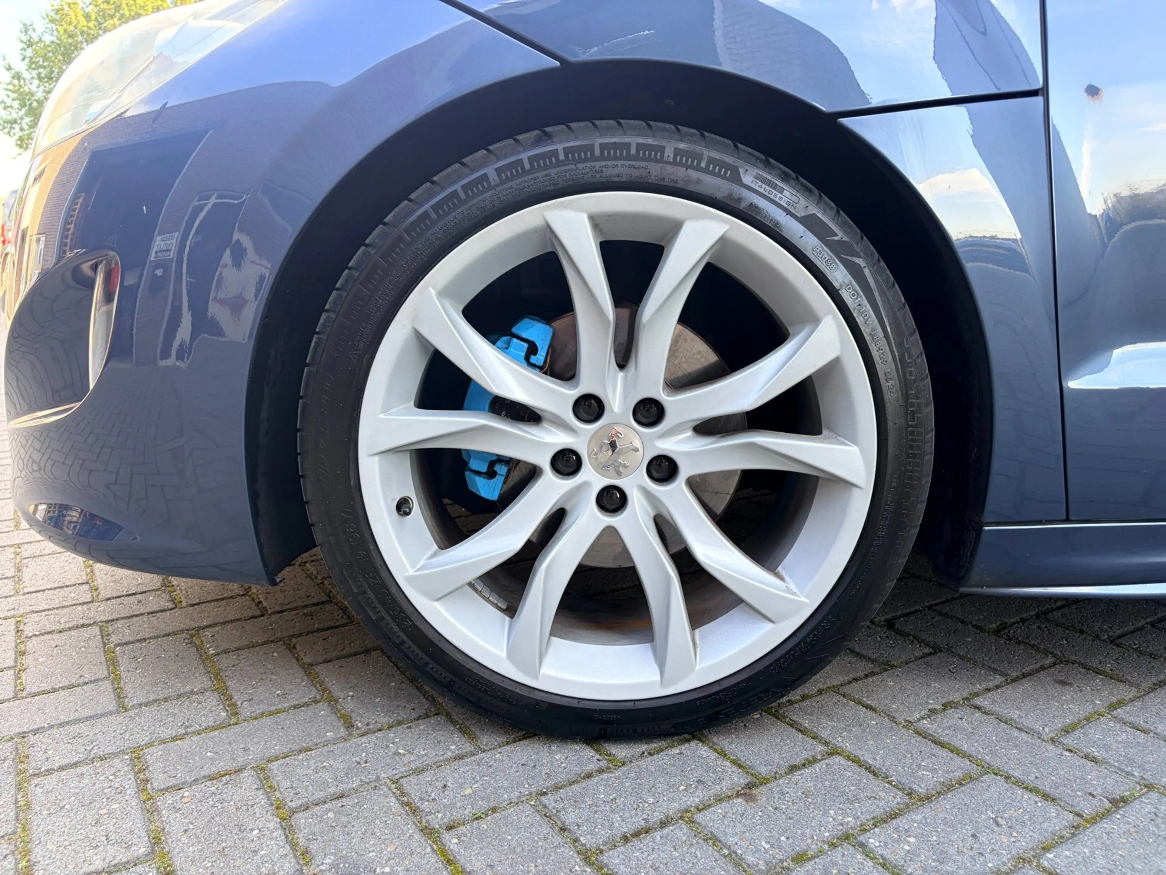 Peugeot RCZ 1.6 THP — photo 4