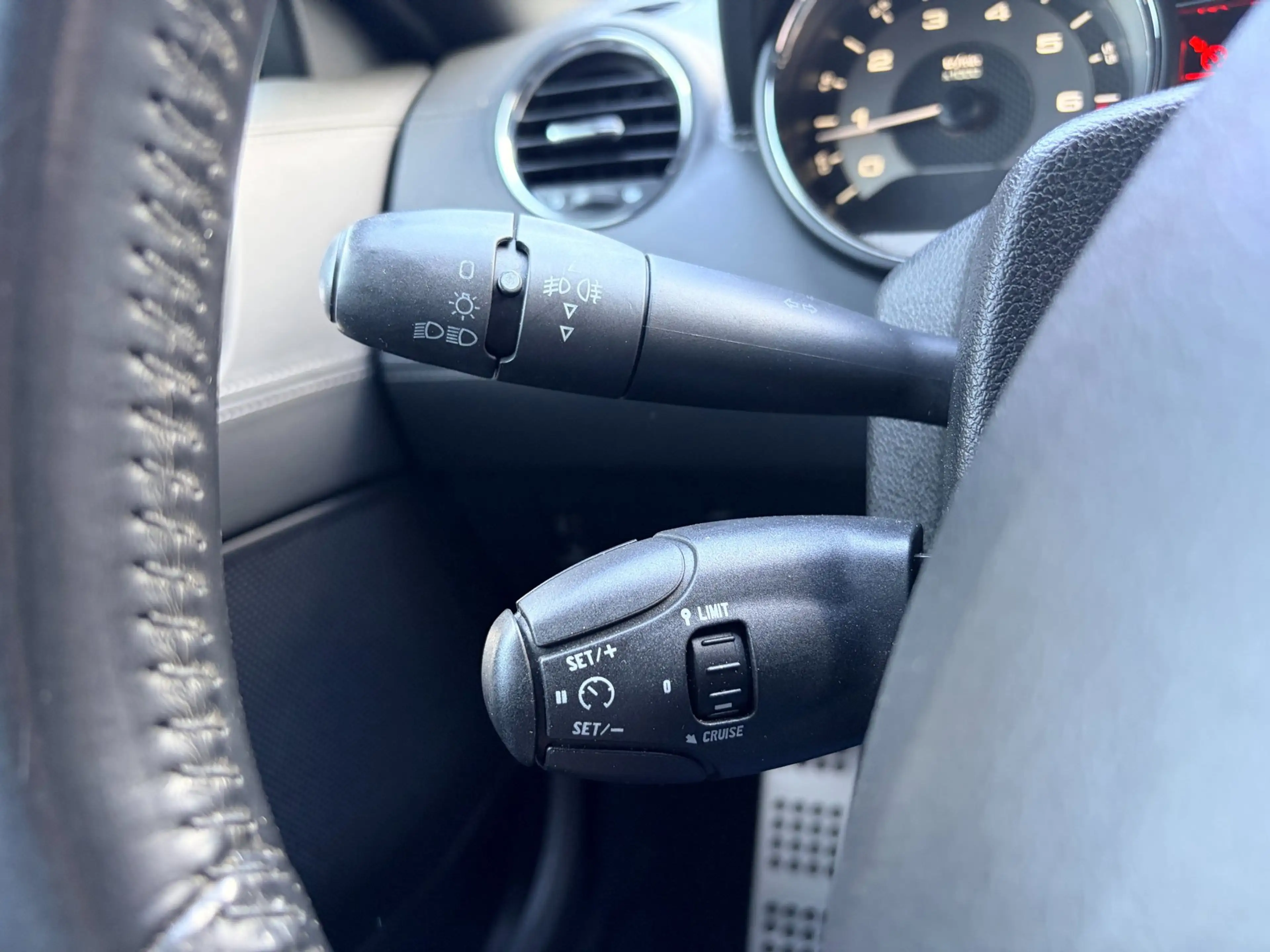 Peugeot RCZ 1.6 THP — photo 8