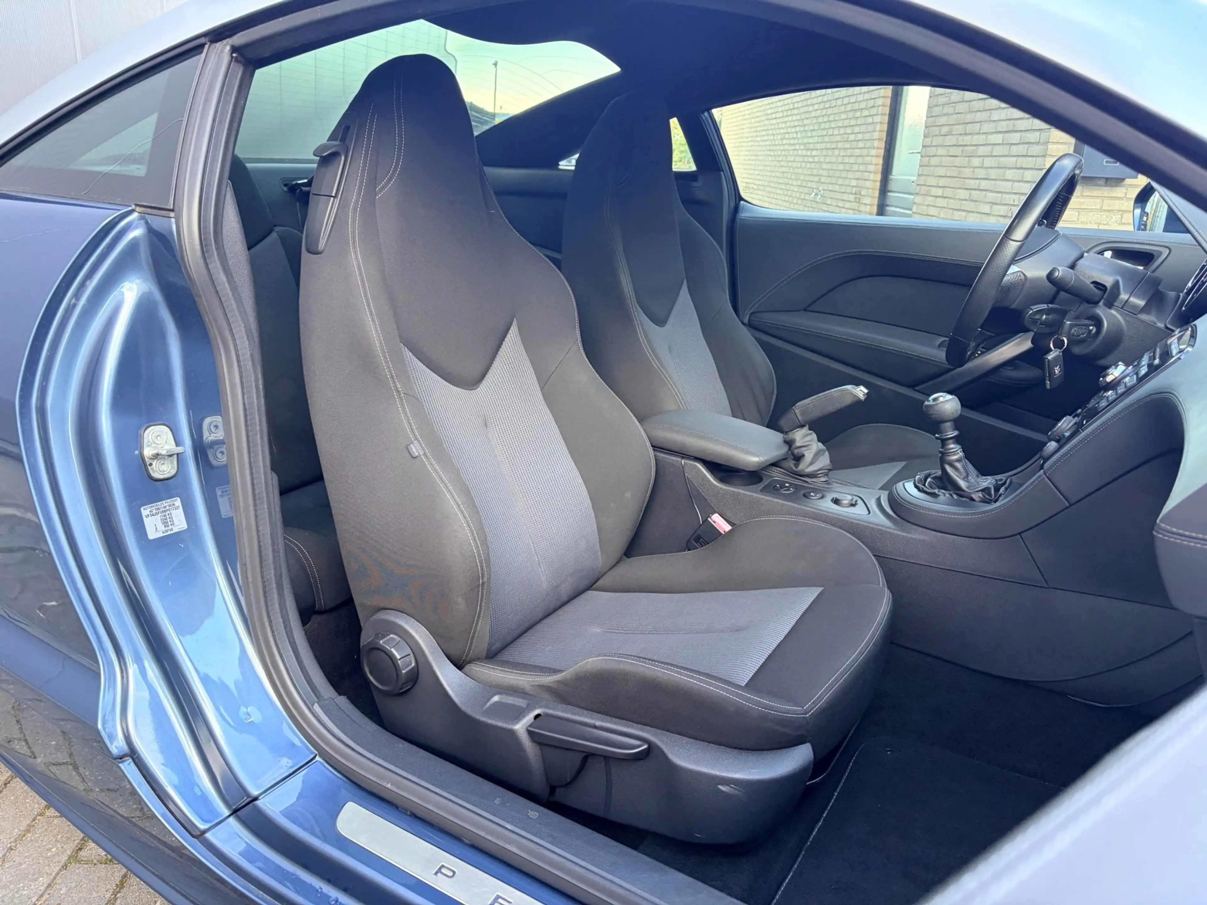 Peugeot RCZ 1.6 THP — photo 5