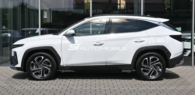 Hyundai Tucson view 2
