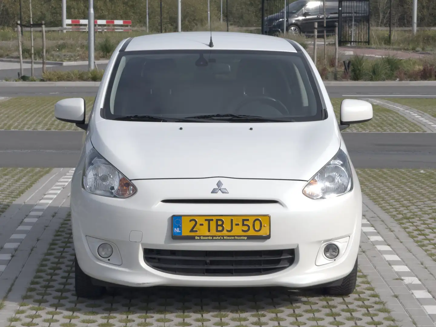 Mitsubishi Space Star Space Star 1.0 Intense AIRCO 5-DEURS 2x SLEUTELS Wit - 1