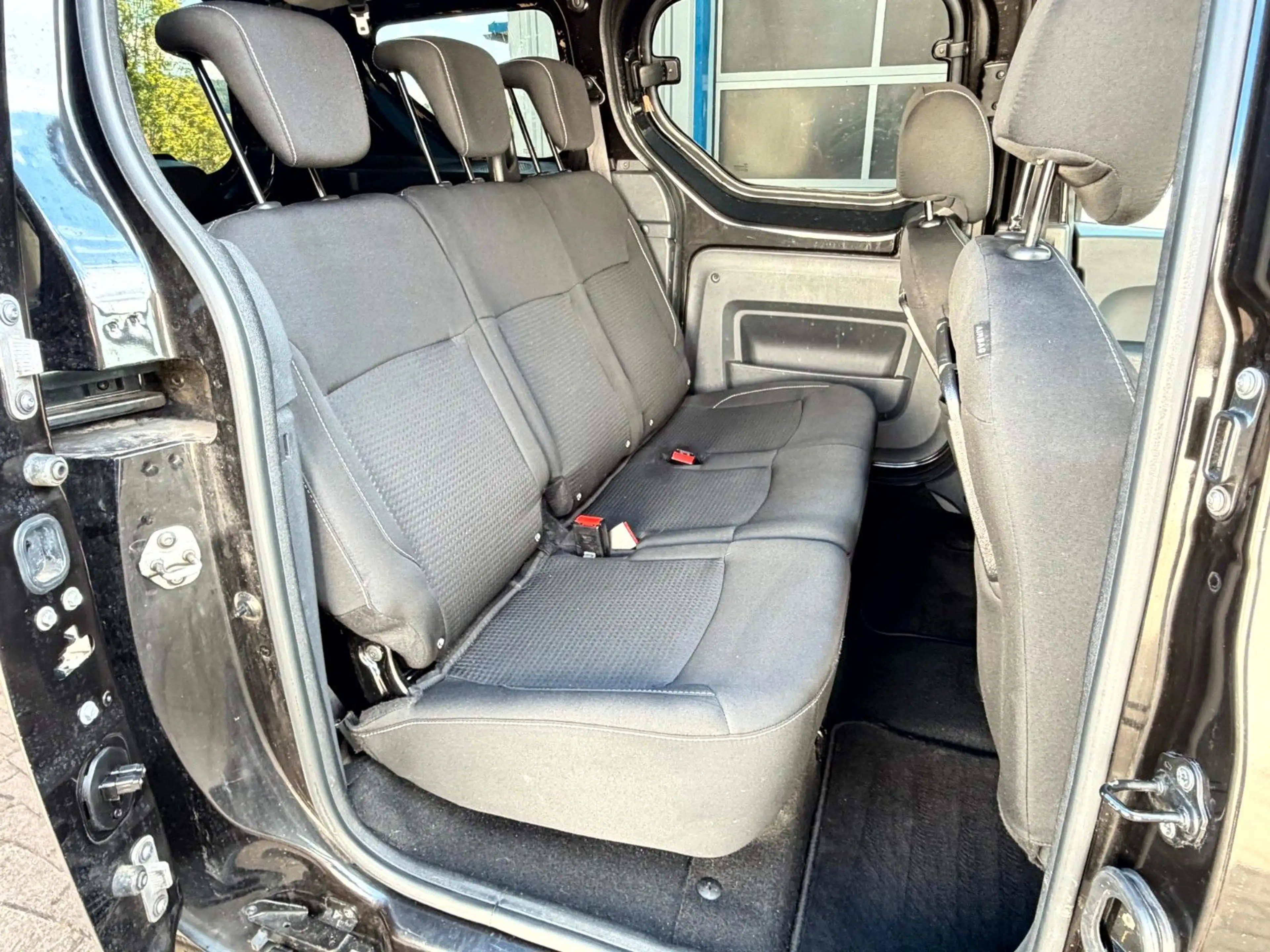 Dacia Dokker TCe 130 Comfort Navi_Kamera_Klima_5 Sitze — photo 14