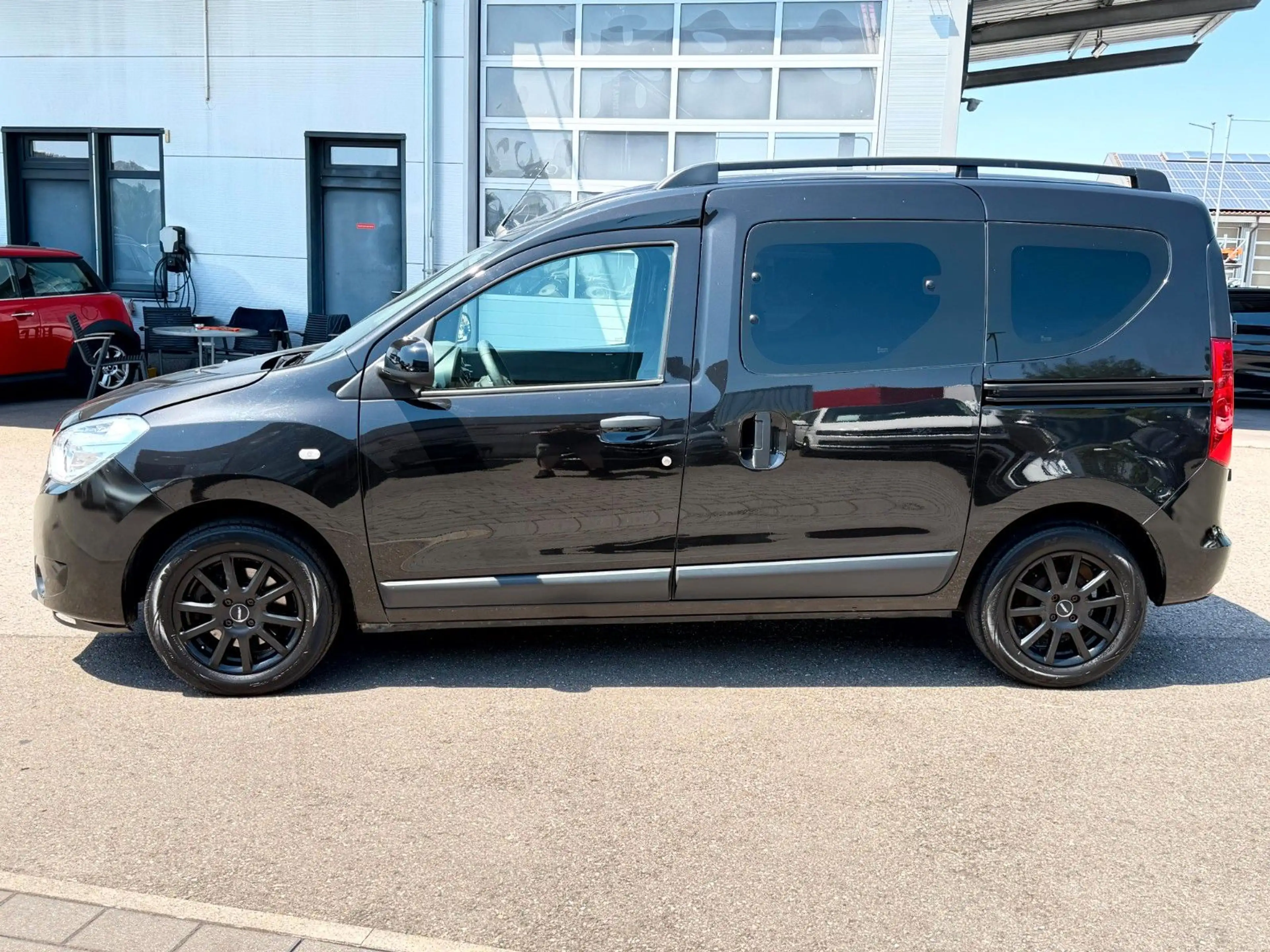 Dacia Dokker TCe 130 Comfort Navi_Kamera_Klima_5 Sitze — photo 9