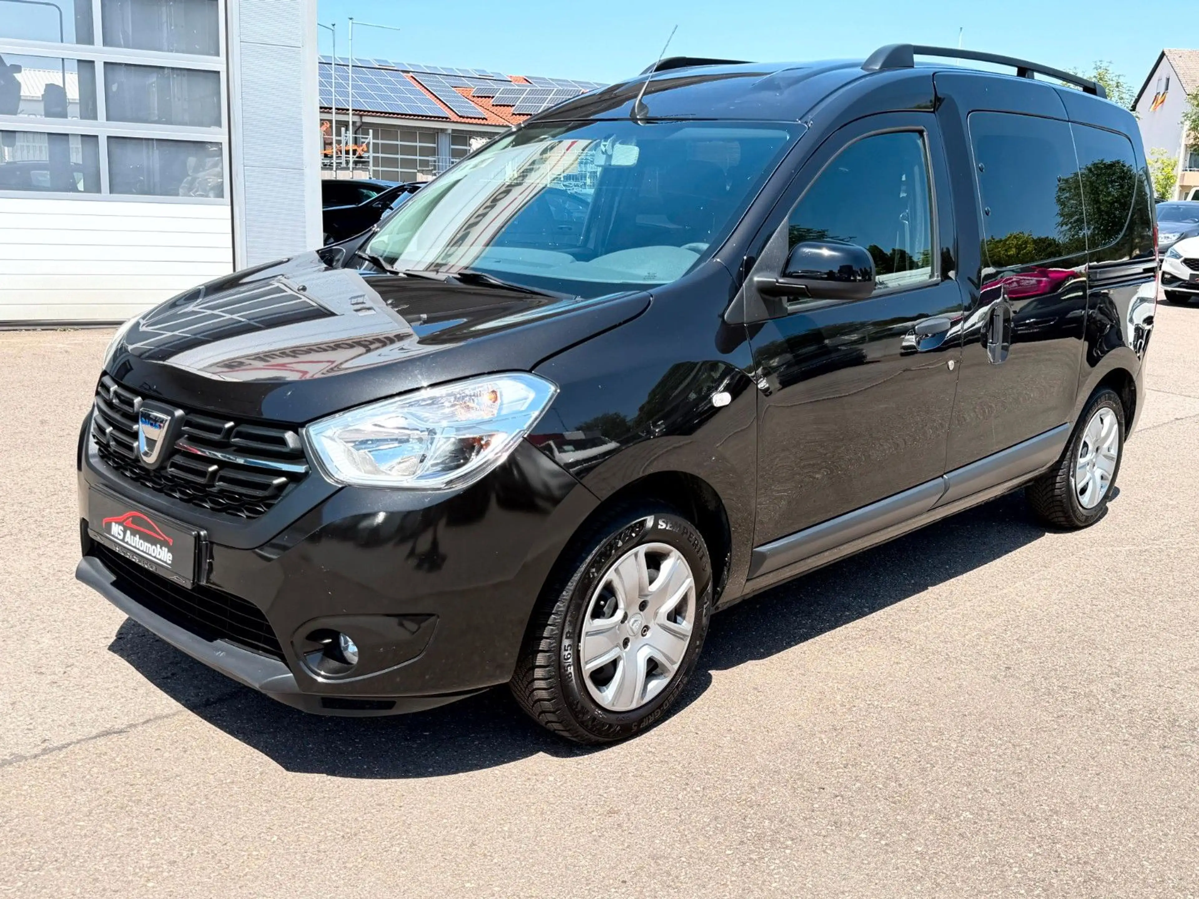 Dacia Dokker TCe 130 Comfort Navi_Kamera_Klima_5 Sitze — photo 2