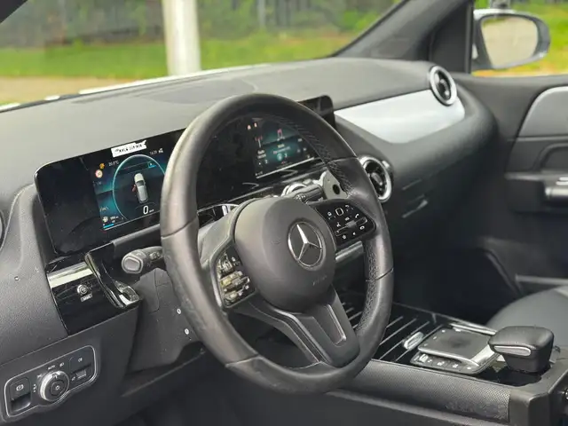 Mercedes-Benz B-Class view 24