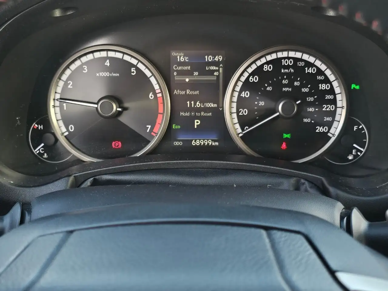 Lexus NX снимка Lexus NX