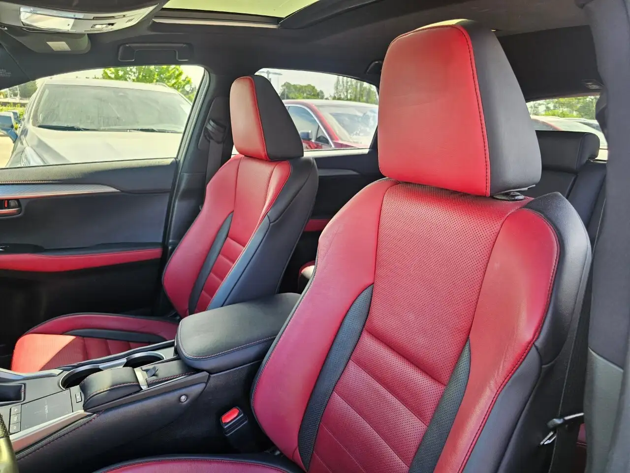 Lexus NX снимка Lexus NX