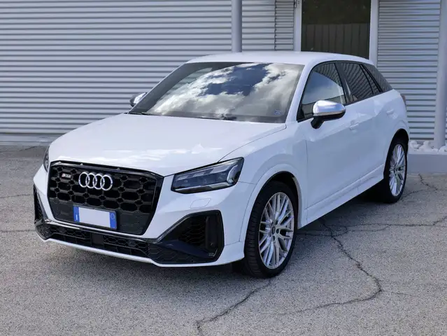 Audi SQ2 2.0 Tfsi Quattro S-tronic (Matrix)