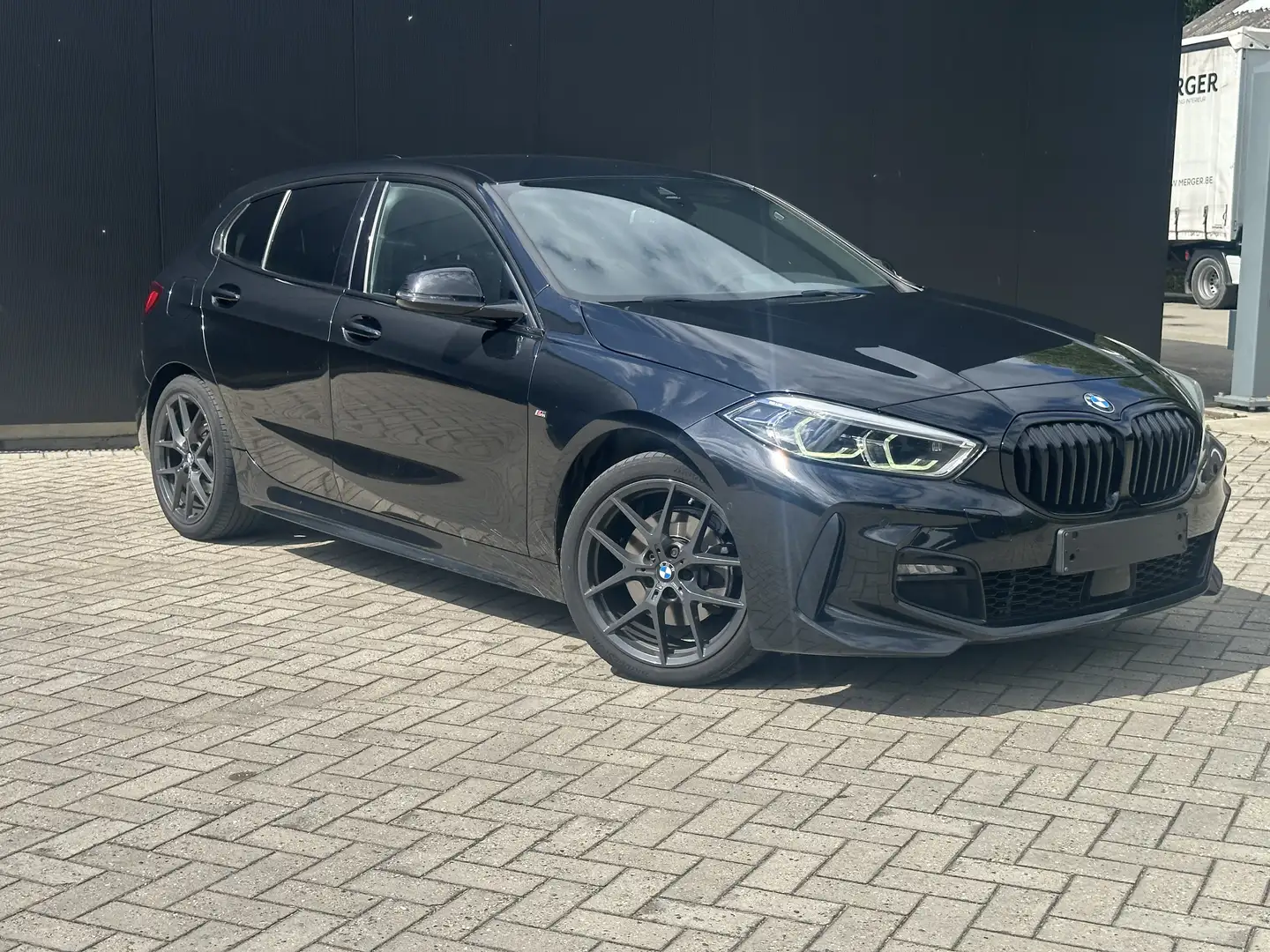 BMW 118 118i Aut. M Sport / Automaat / Noir - 2