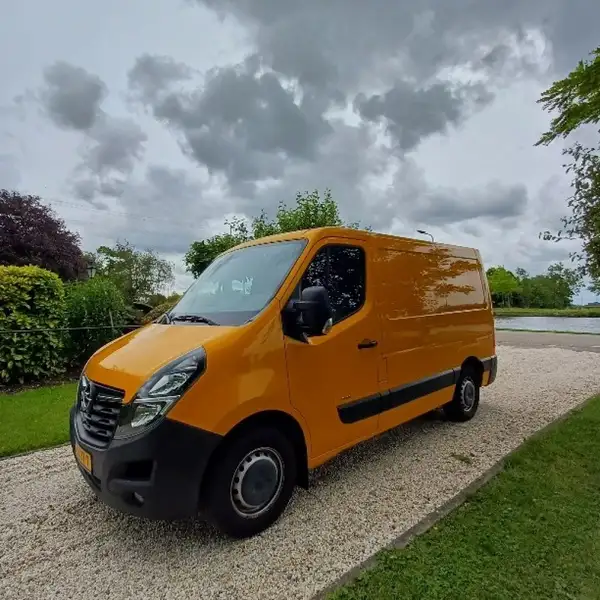 Opel Movano