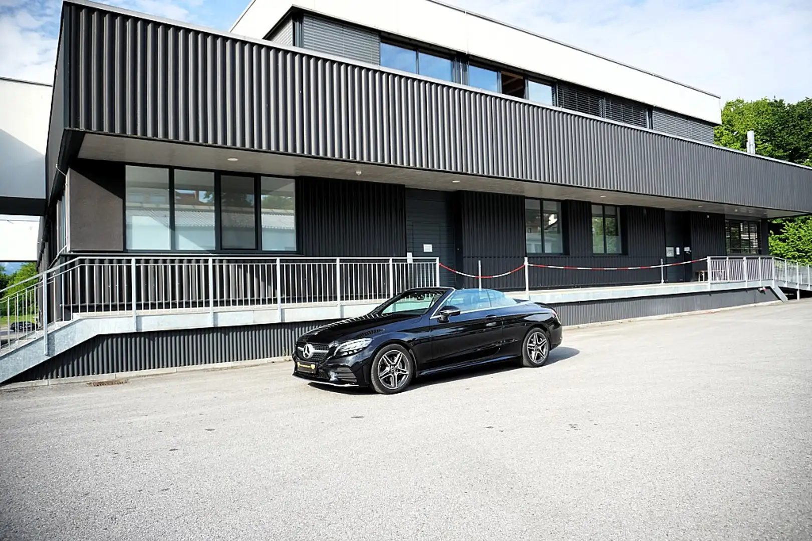 Mercedes-Benz C 220 d Cabrio /AMG /9G-Tronic / Navi/ LED/ DAB Schwarz - 2