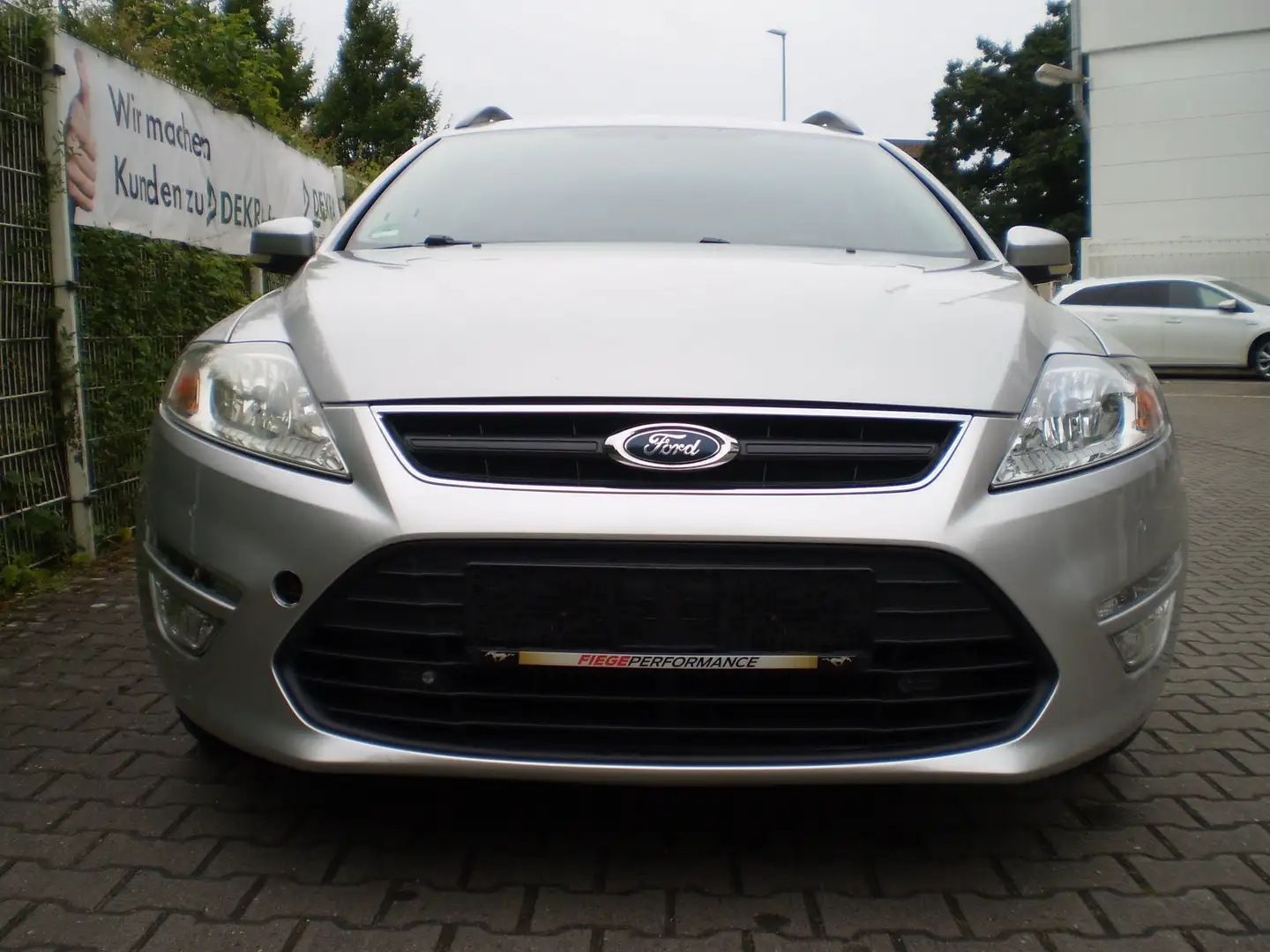 Ford Mondeo Mondeo Turnier 1.6 TDCi Champions Edition Gris - 1