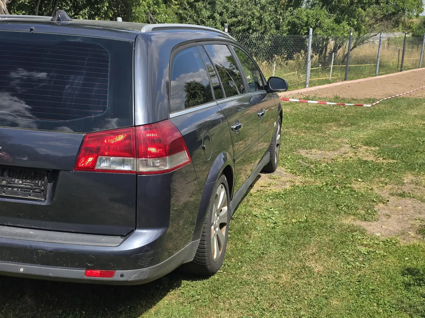Opel Vectra 3.0 V6 CDTI Caravan Automatik Sport - 2