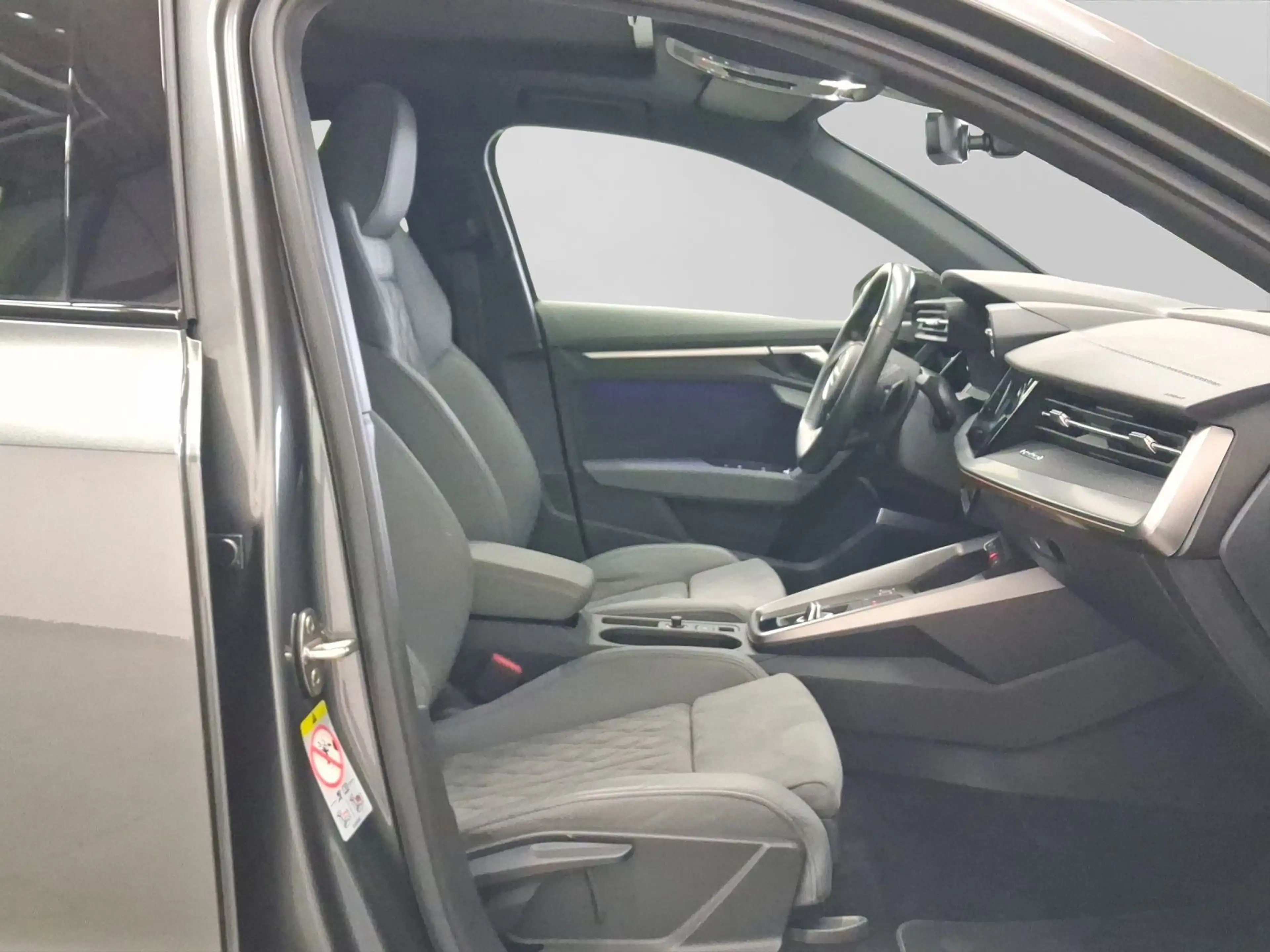 Audi S3 Lim.TFSI Q LM19 B&O PRIVACY PANO MATRIX — photo 4
