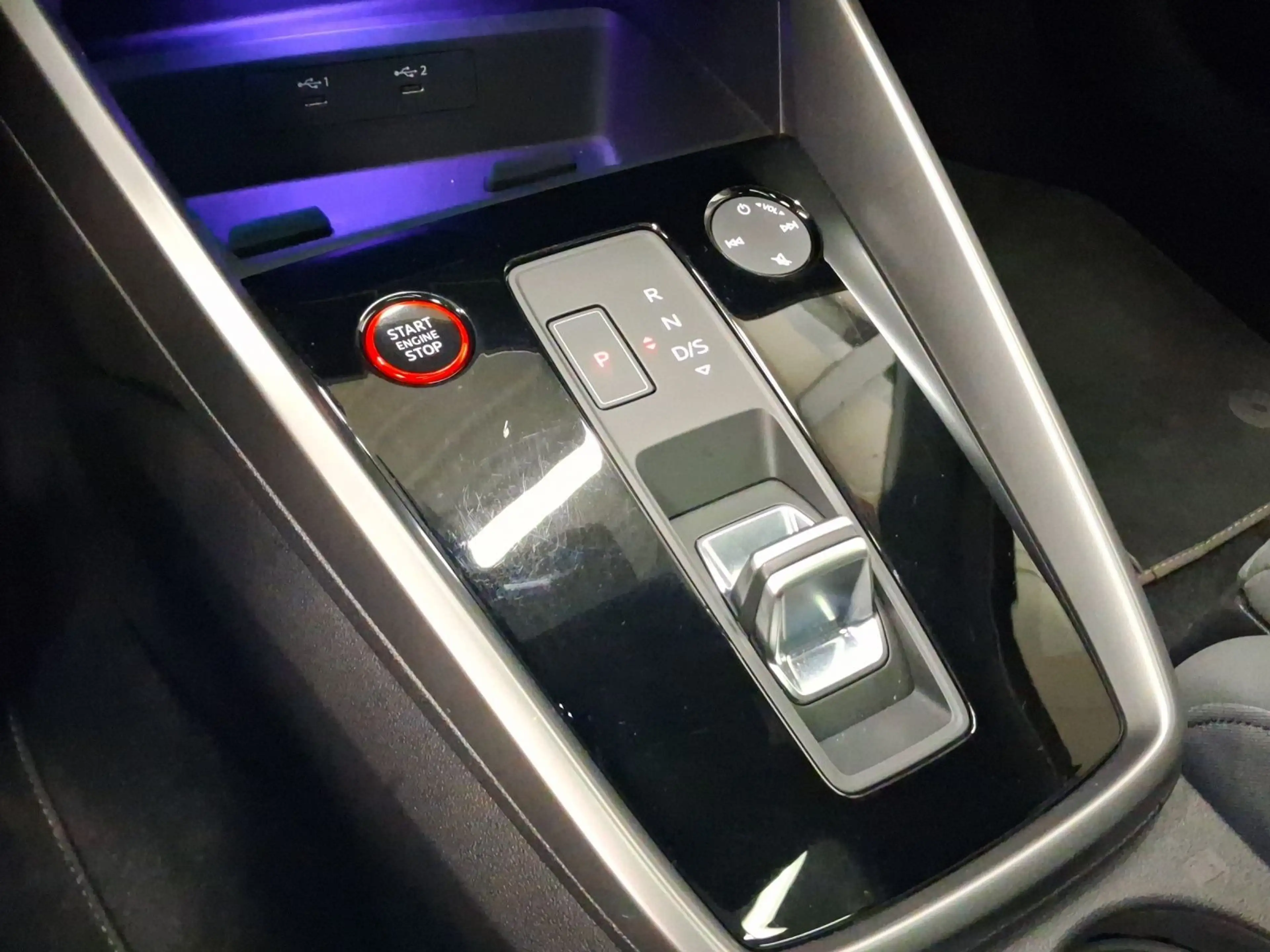 Audi S3 Lim.TFSI Q LM19 B&O PRIVACY PANO MATRIX — photo 11