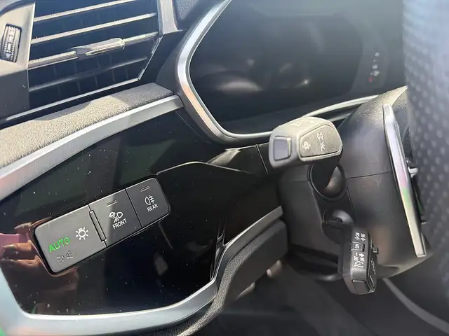 Audi Q3 RS 2,5 TFSI quattro S-tronic Ansicht 24