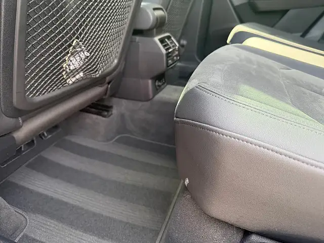 Audi Q3 RS 2,5 TFSI quattro S-tronic Ansicht 32