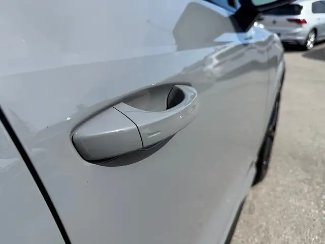 Audi Q3 RS 2,5 TFSI quattro S-tronic Ansicht 15