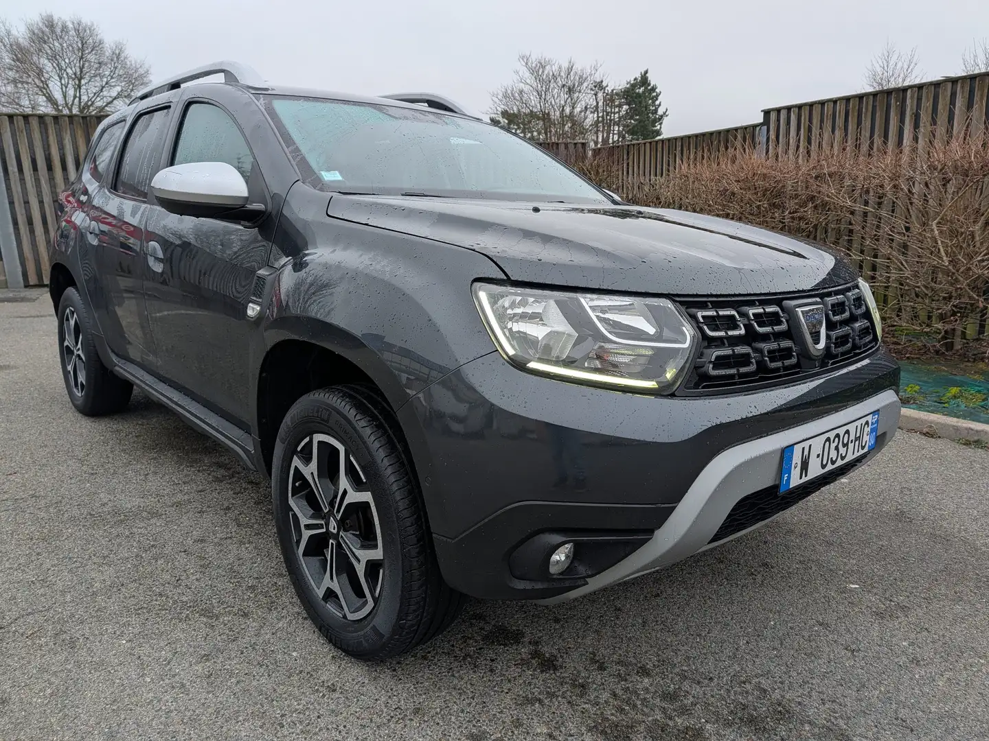 Dacia Duster Duster SCe 115 4x2 LAUREAT - 1