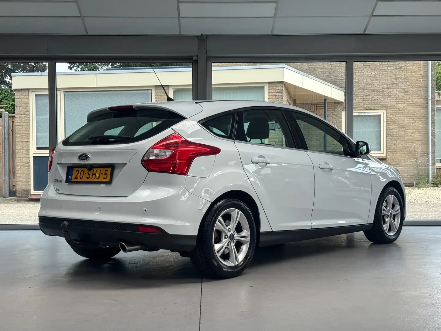 Ford Focus 1.6 EcoBoost Trend Sport |Trekhaak|Camera|Navigati Blanc - 2