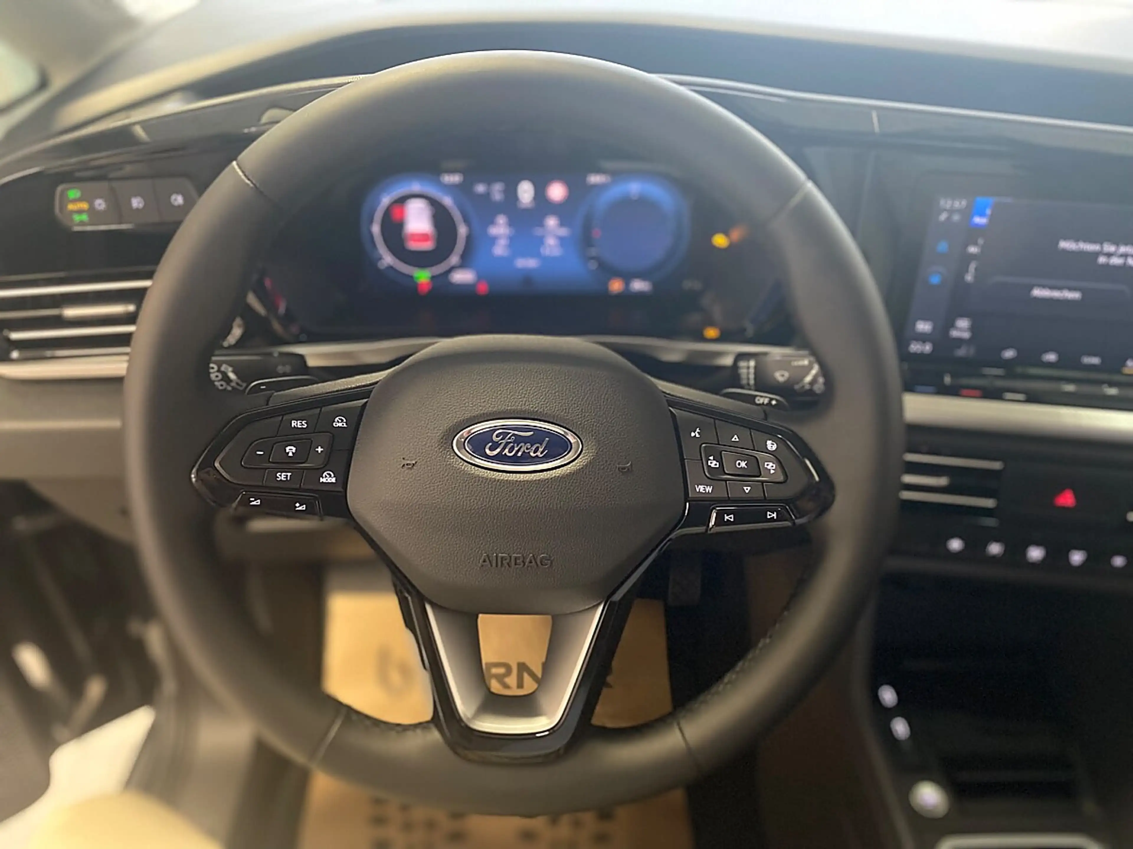 Ford Grand Tourneo Connect 2,0 EcoBlue L2 Active Aut. — photo 5