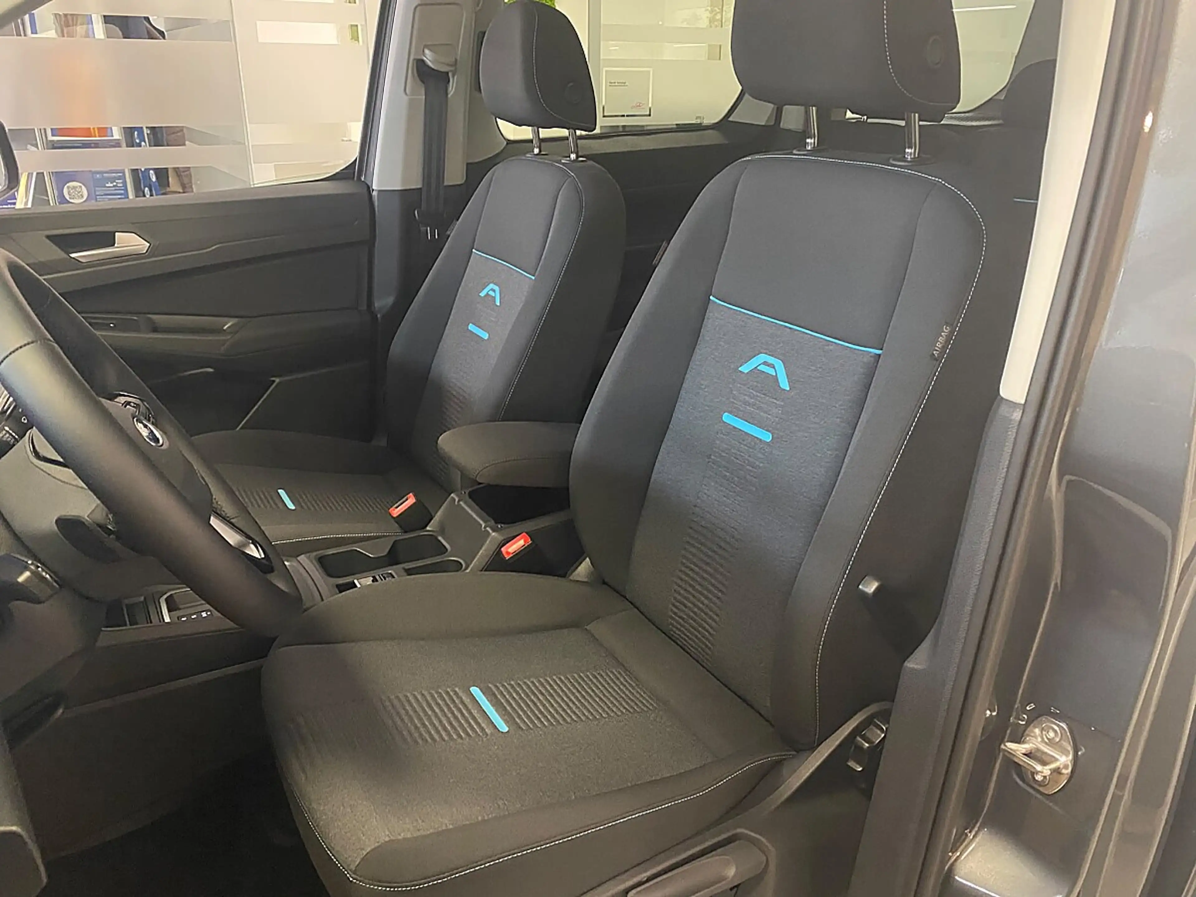 Ford Grand Tourneo Connect 2,0 EcoBlue L2 Active Aut. — photo 7