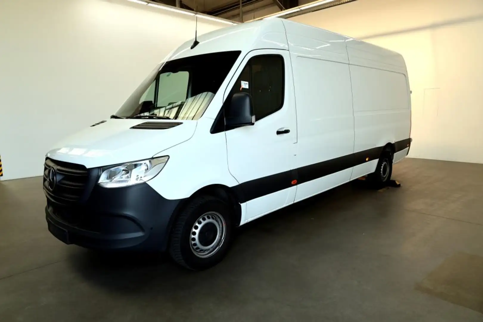 Mercedes-Benz Sprinter 317 Kasten L3H2 Klima*MBUX*Automatik Weiß - 2
