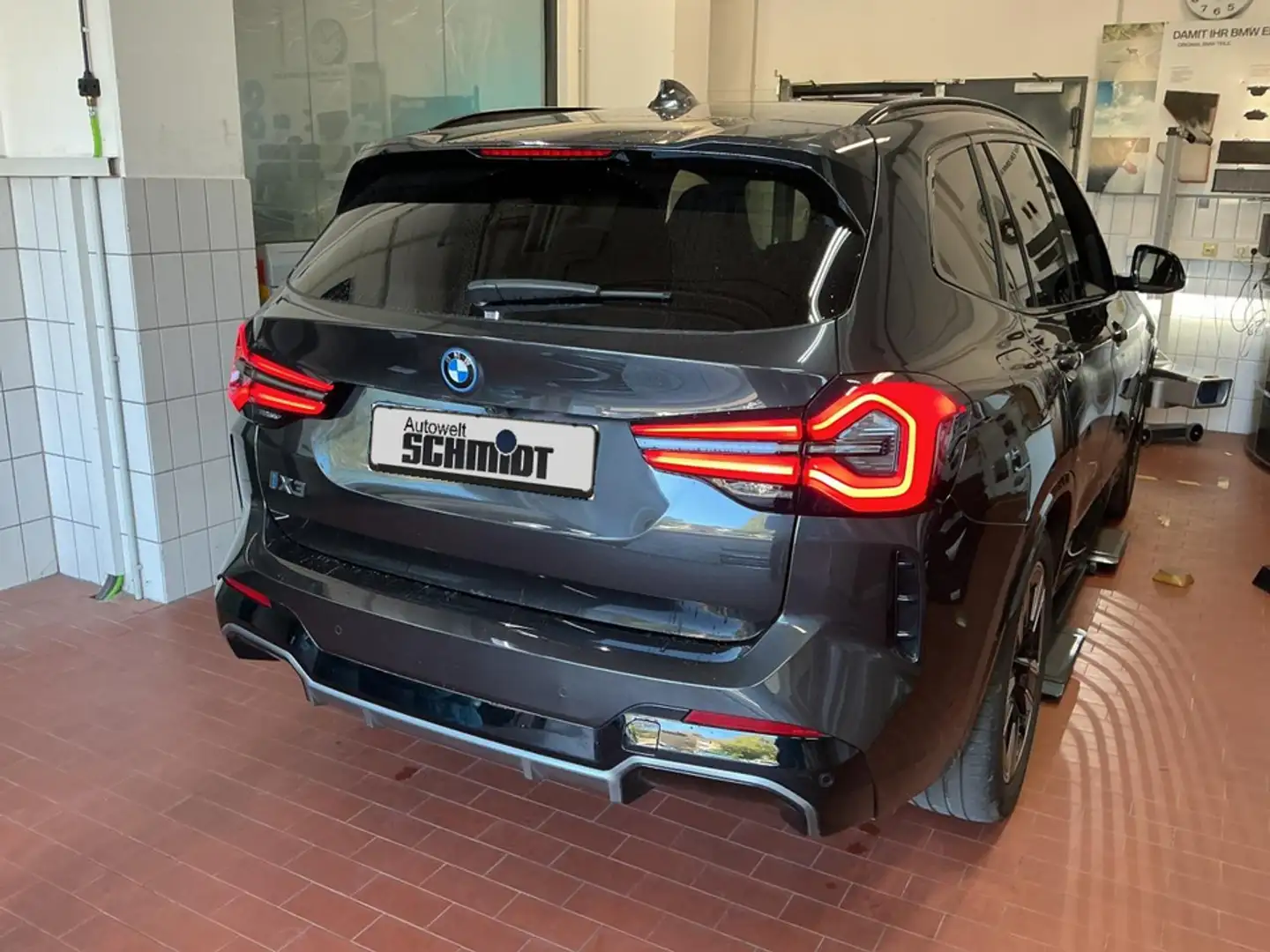 BMW iX3 INSPIRING + 2Jahre-BPS.-GARANTIE Grau - 2