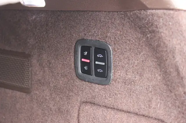 Porsche Cayenne view 17