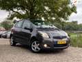 Toyota Yaris 1.0 VVTi Acces | Airco + 5-drs Nu € 3.450,-!!! Gris - thumbnail 1