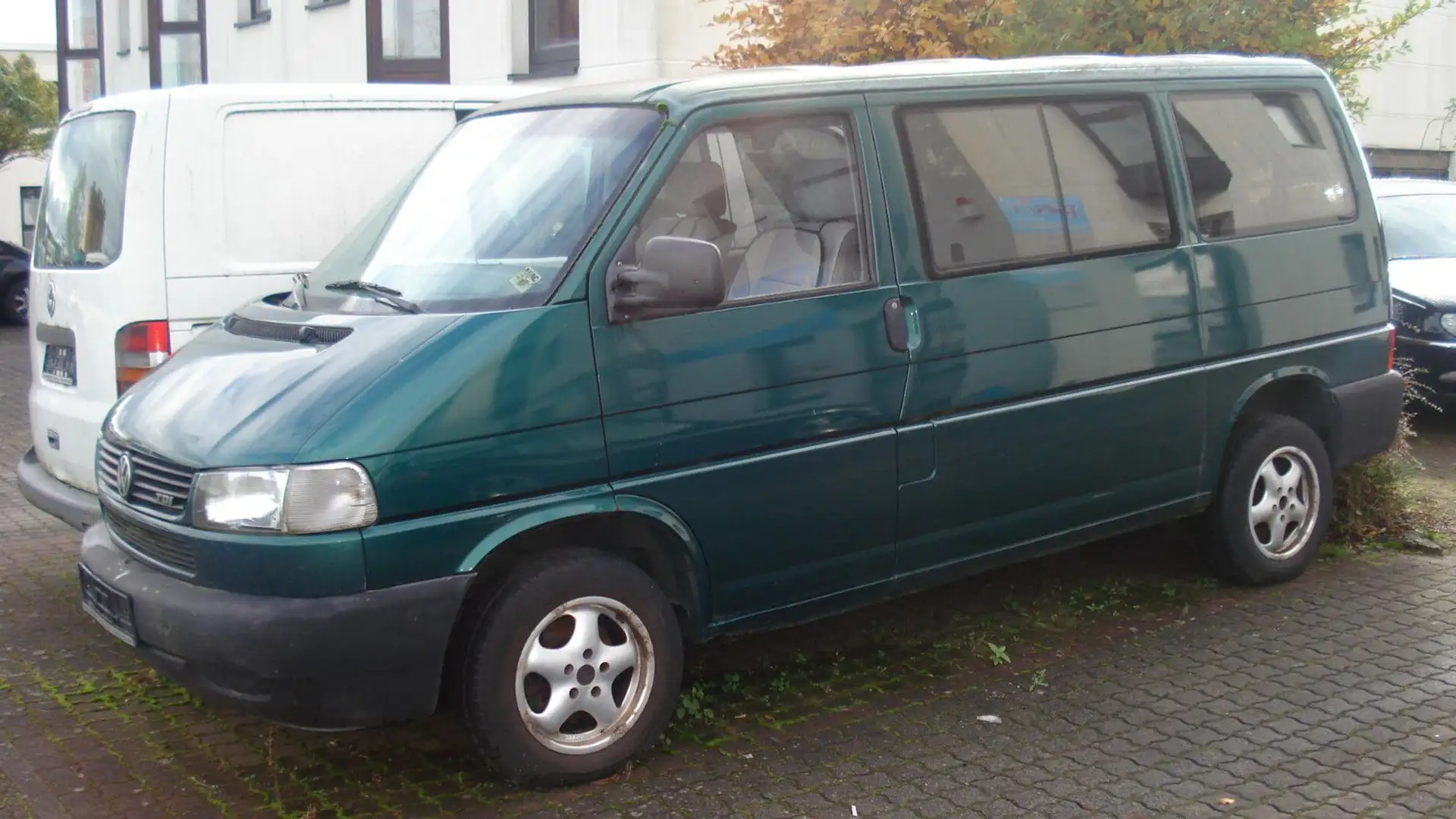 Volkswagen T4 Caravelle 2.5TDI. 7-SITZE! KUPPLUNGSCHADEN ! Grün - 1