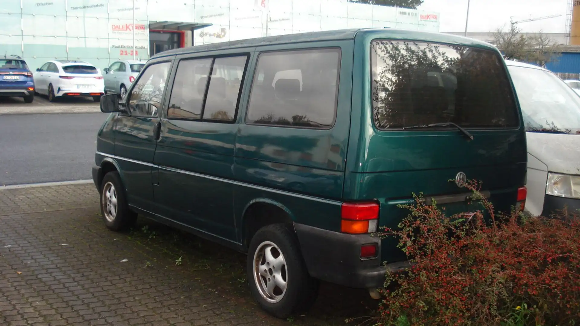 Volkswagen T4 Caravelle 2.5TDI. 7-SITZE! KUPPLUNGSCHADEN ! Grün - 2
