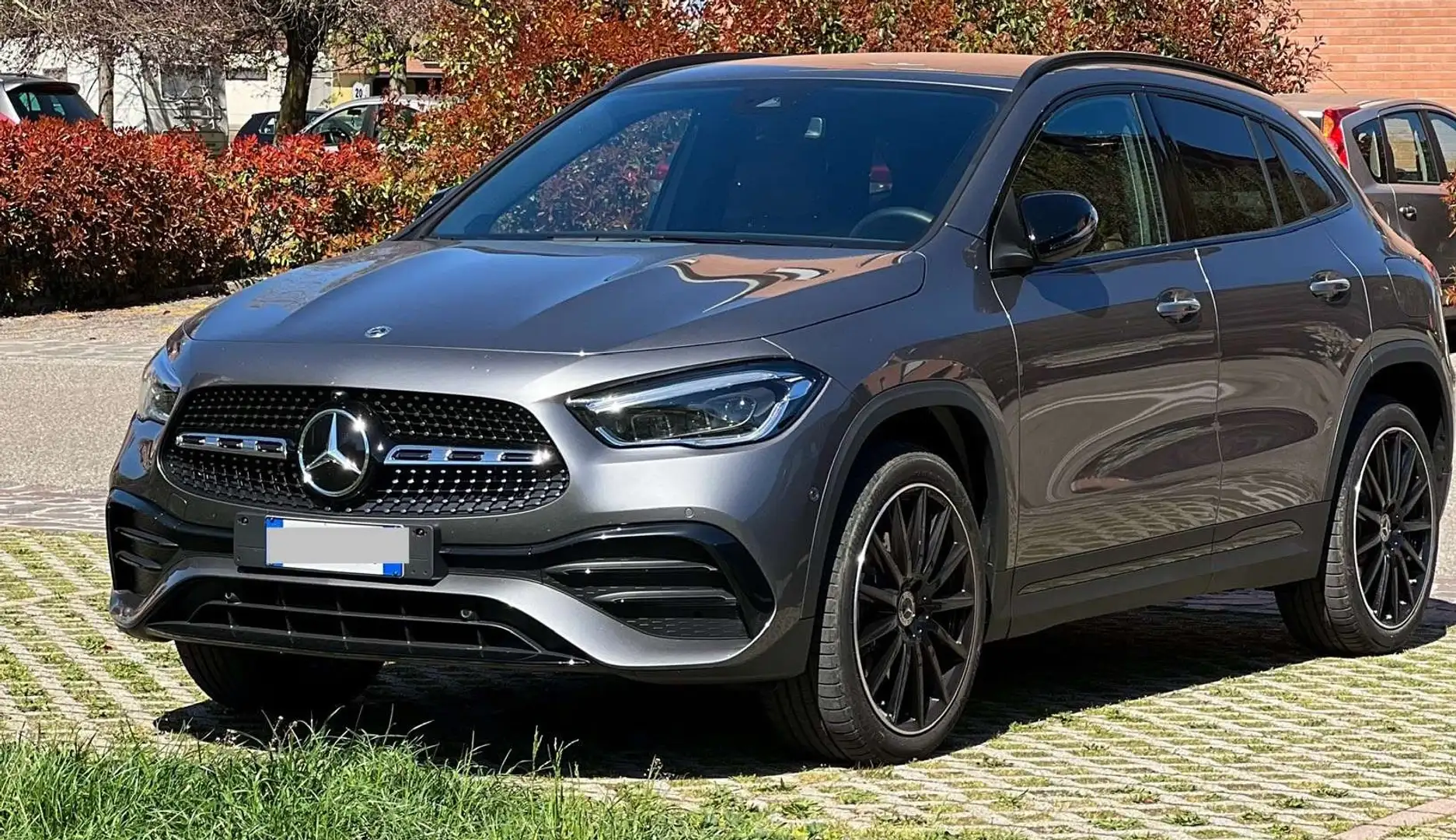 Mercedes-Benz GLA 250 e phev (eq-power) Premium auto Grigio - 2