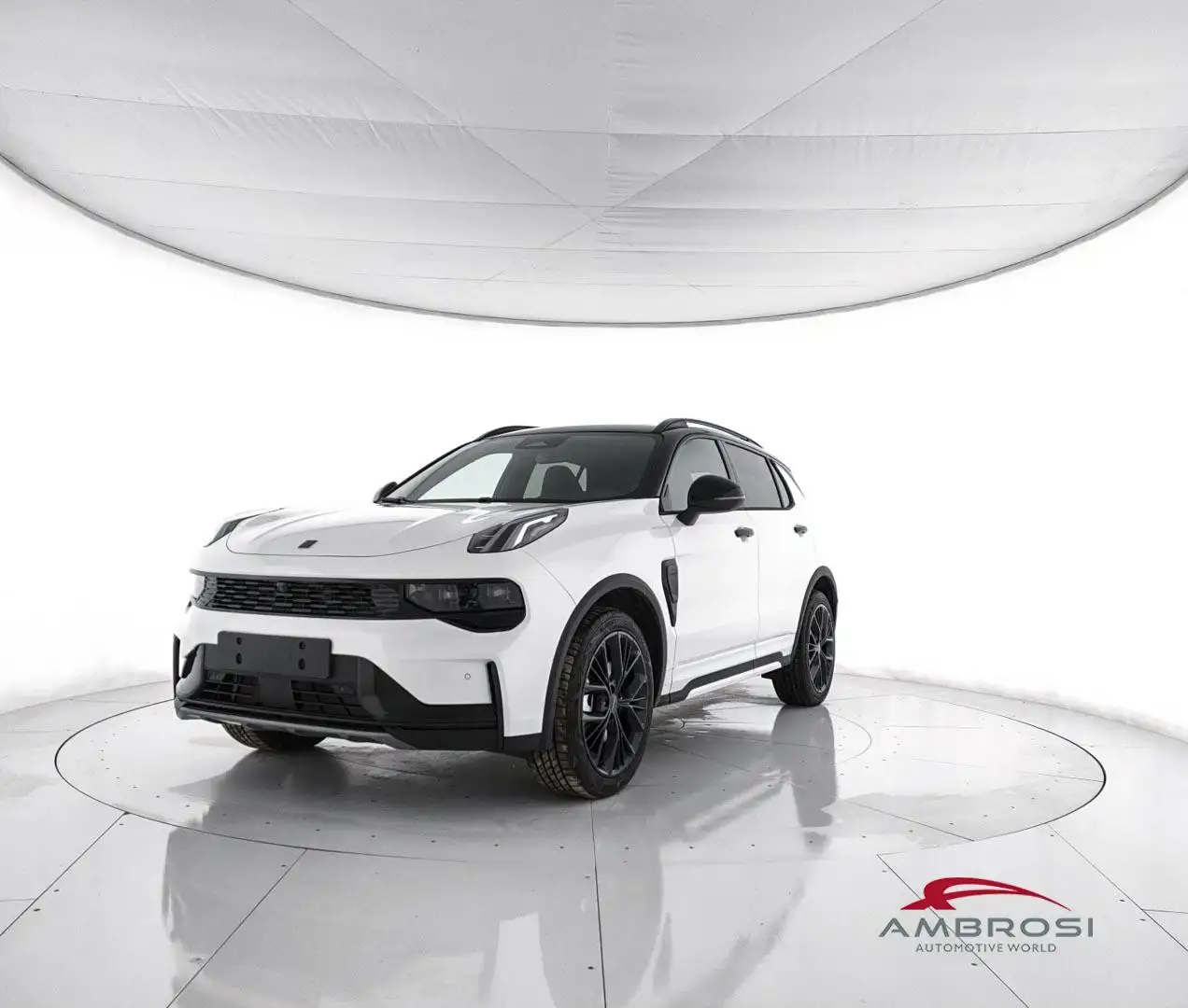 Lynk & Co 01 PHEV MORE Blanc - 1