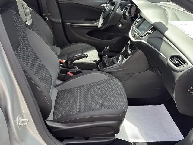 Opel Astra view 14