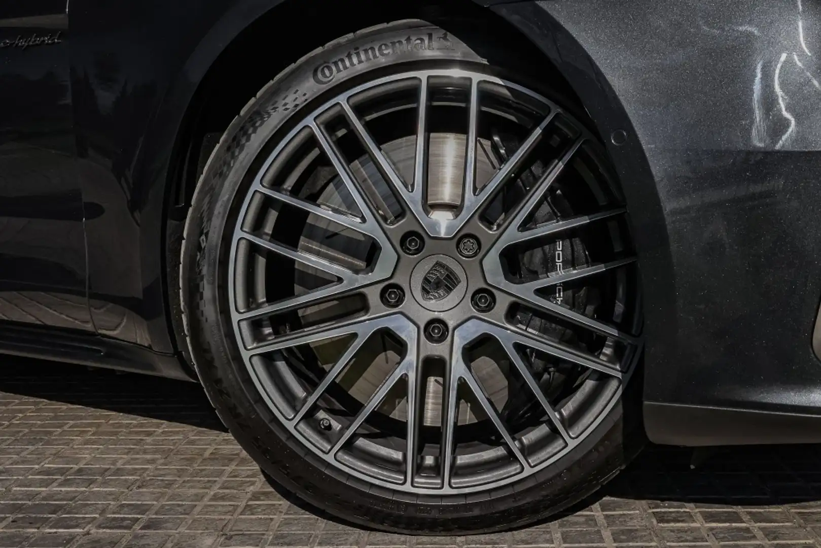 Porsche Panamera Turbo E-Hybrid Aut. Gris - 2