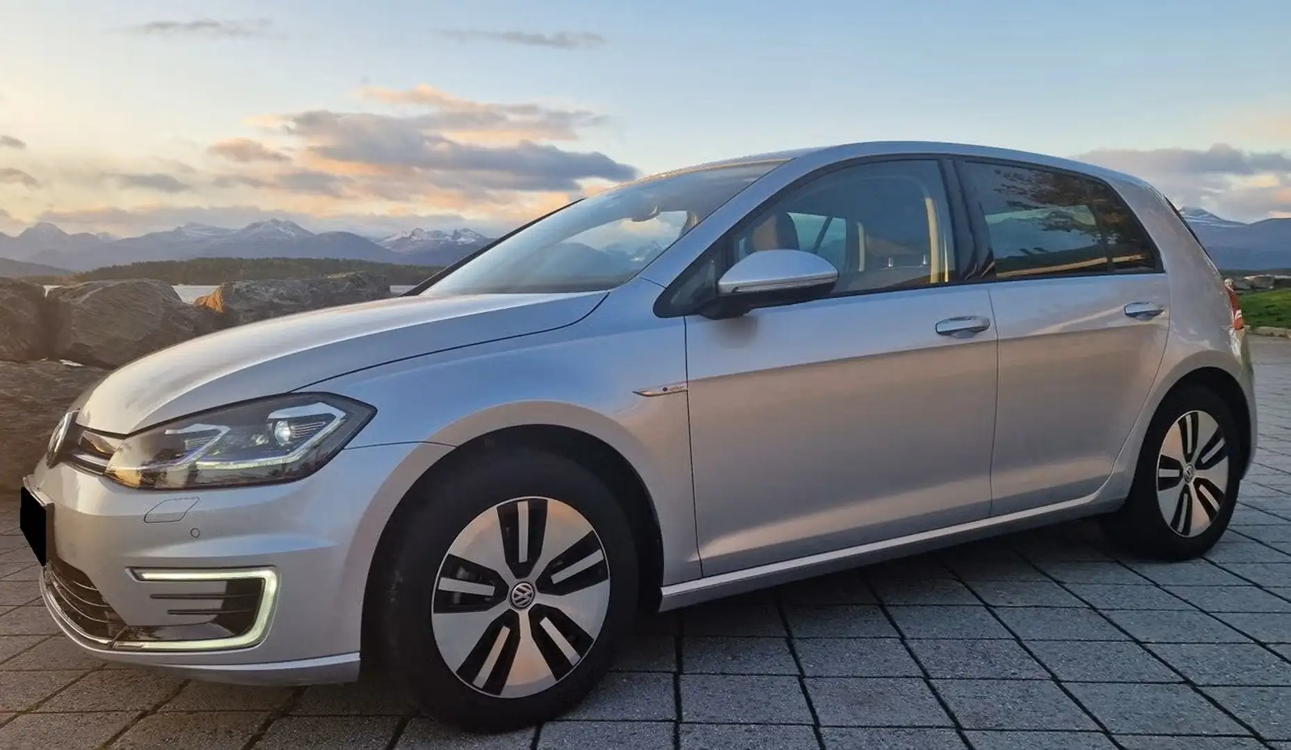 Volkswagen e-Golf e-Golf Silber - 2